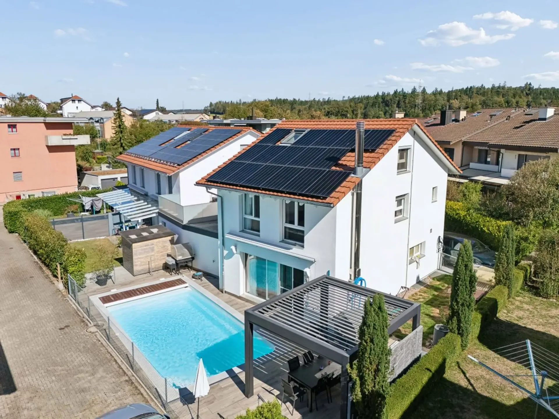 Familienfreundliches 5.5-Zimmer Einfamilienhaus in Ehrendingen mit Pool