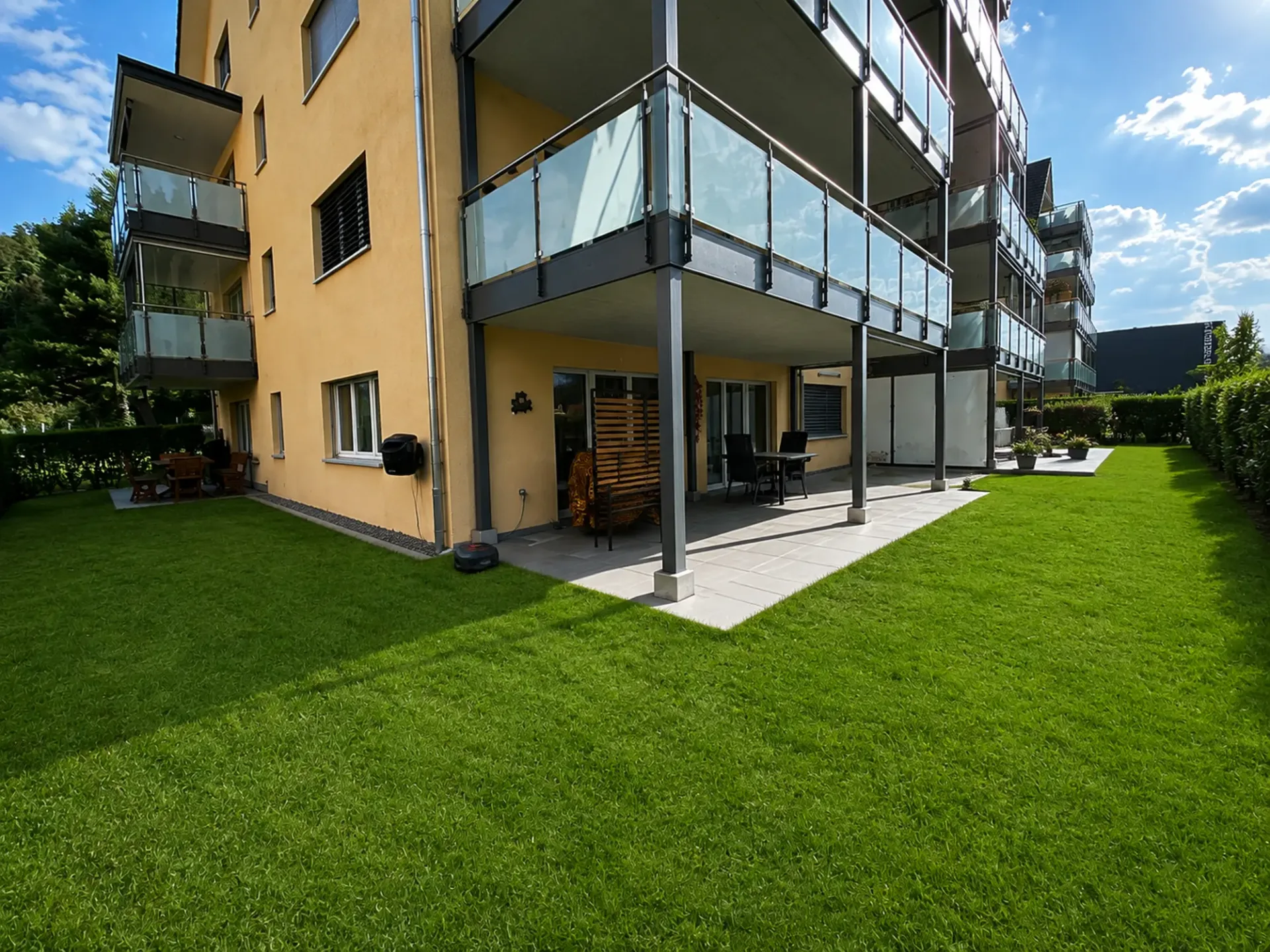 Moderne 2.5-Zimmer-Gartenwohnung in Bauma – ruhige und zentrumsnahe Lage, top Ausstattung