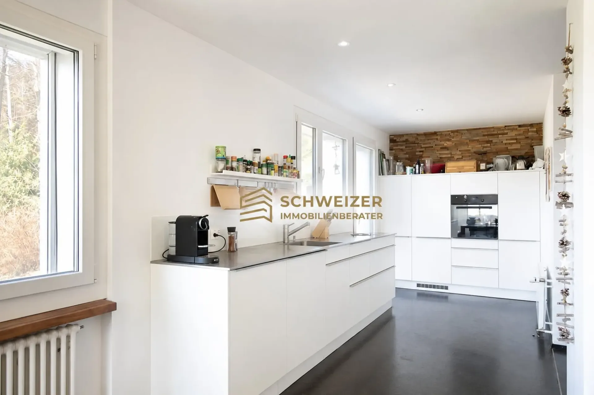Charmant Aussen, wohnlich modern Innen – MFH mit Weitblick