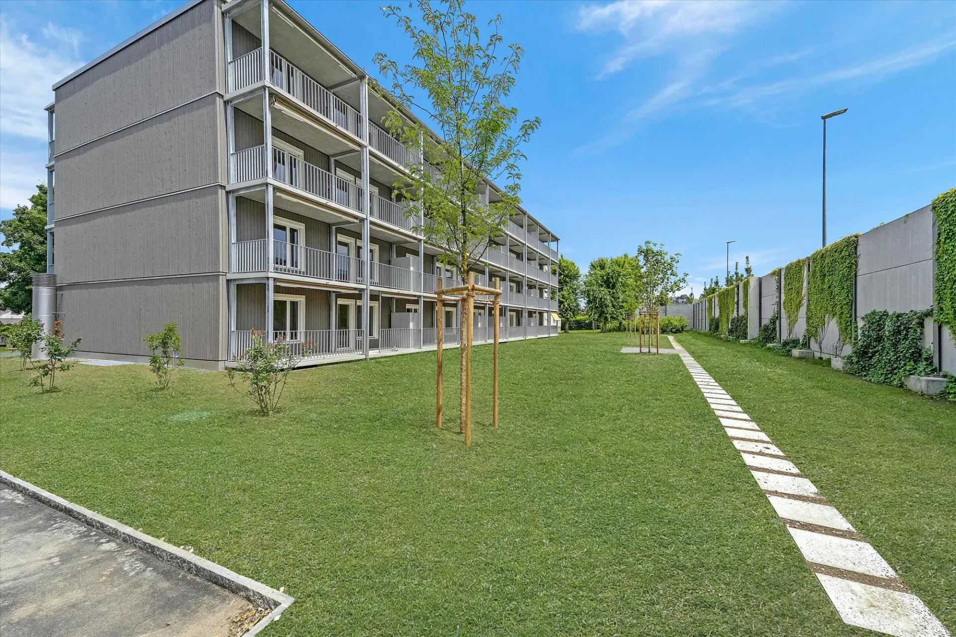 First-class living - RENT WITHOUT DEPOSIT!