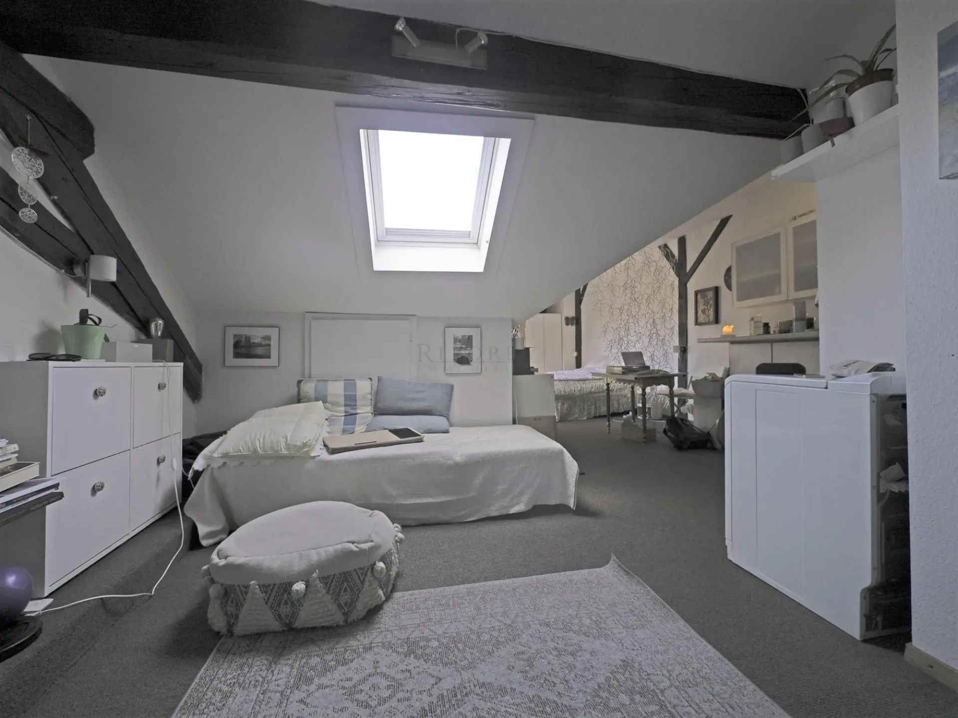 Au coeur du Vieux Carouge, appartement de 67 m2 PPE sous les toits