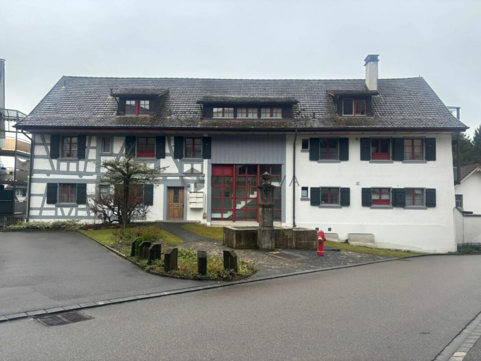 Historisches Mehrfamilienhaus mit Charme und Entwicklungspotenzial