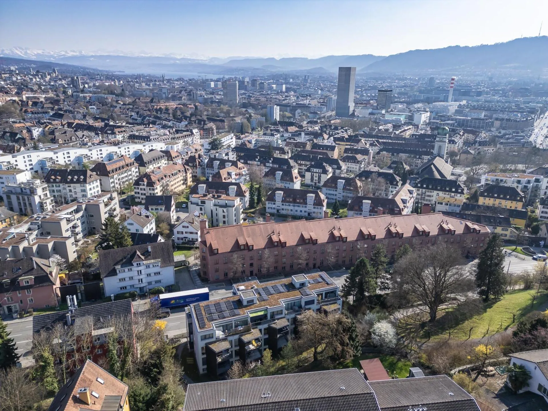 Moderne Attika-Wohnung in der Stadt Zürich