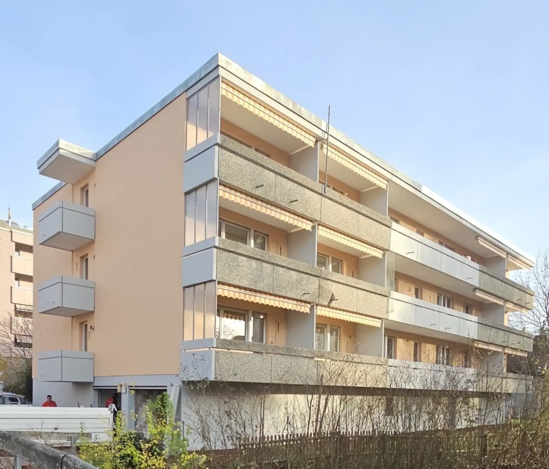 Appartement de 3 pièces rénové avec grand balcon ensoleillé