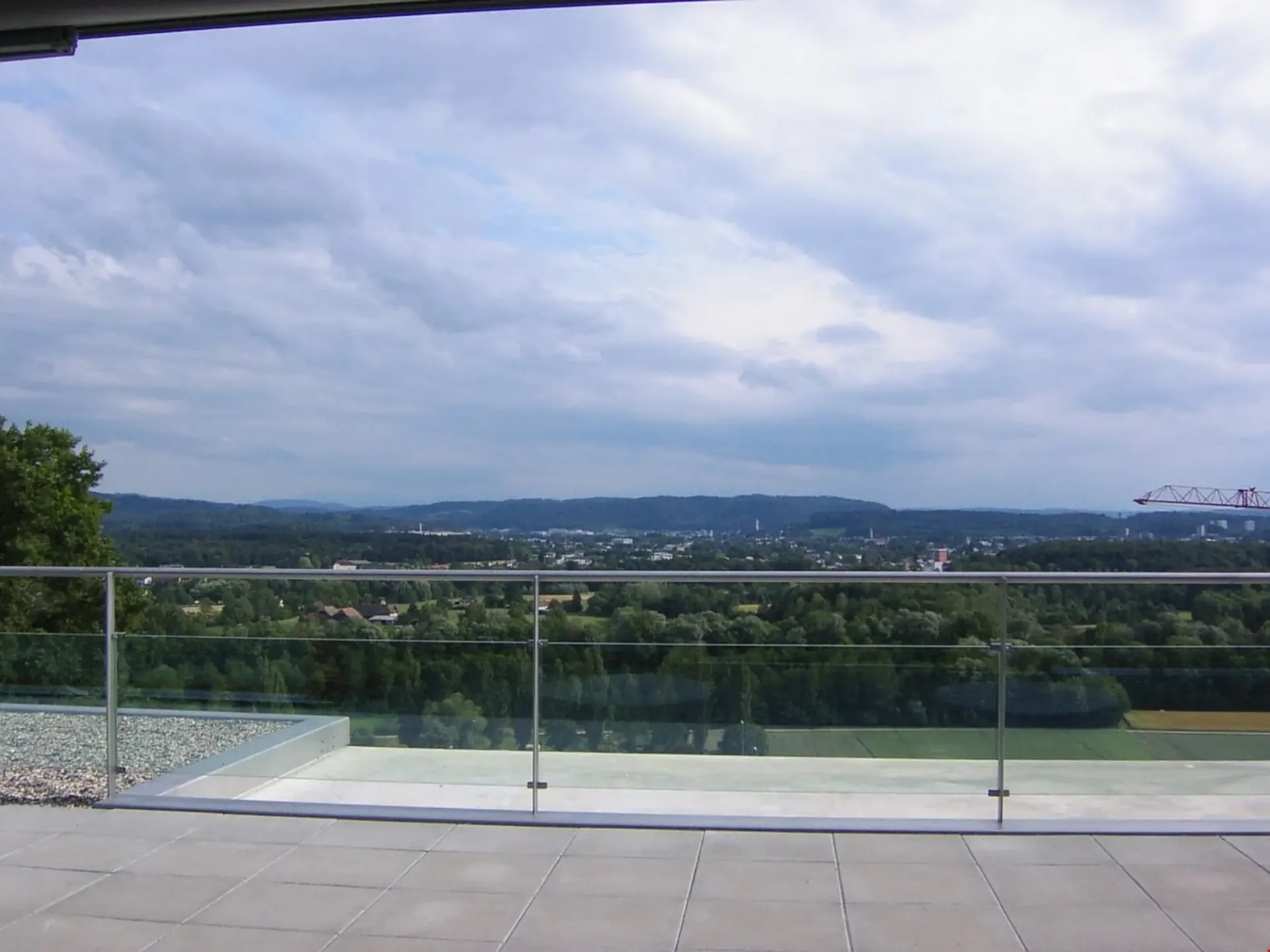 Modernes Terrassenhaus in Biberstein – Lichtdurchflutet mit herrlicher Aussicht