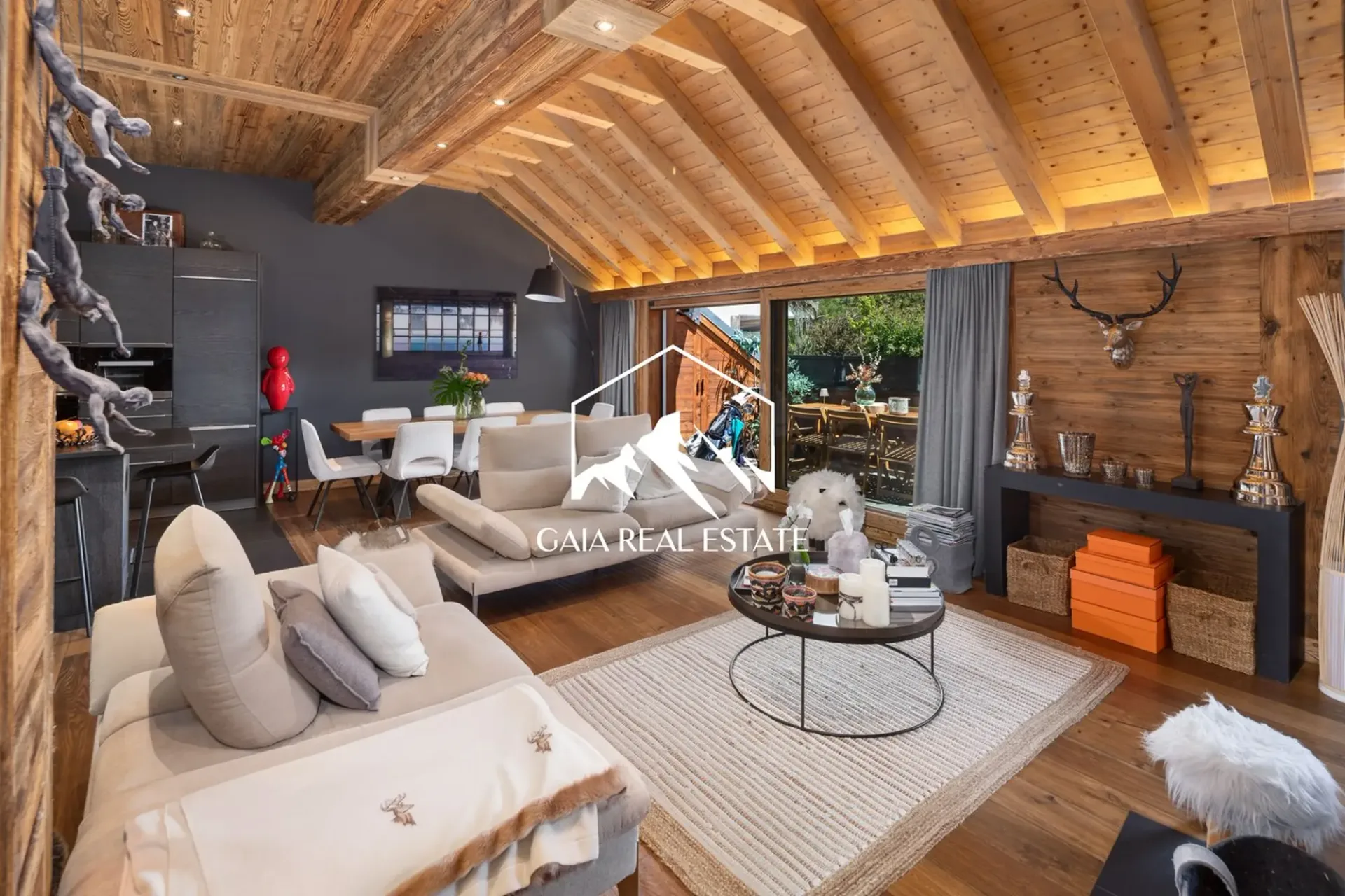 Atemberaubendes 4.5-Zimmer-Dachapartment mit Panoramablick in Crans-Montana