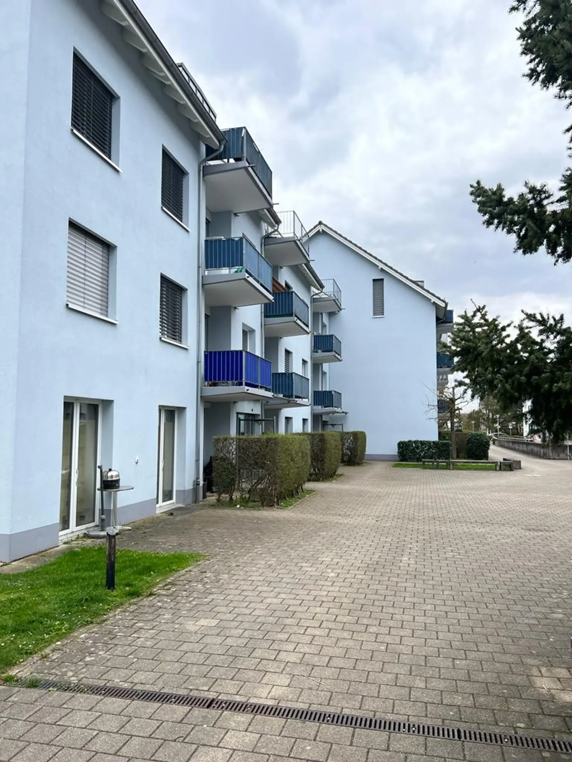 Moderne 3.5-Zimmer-Wohnung mit Balkon in Breitenbach