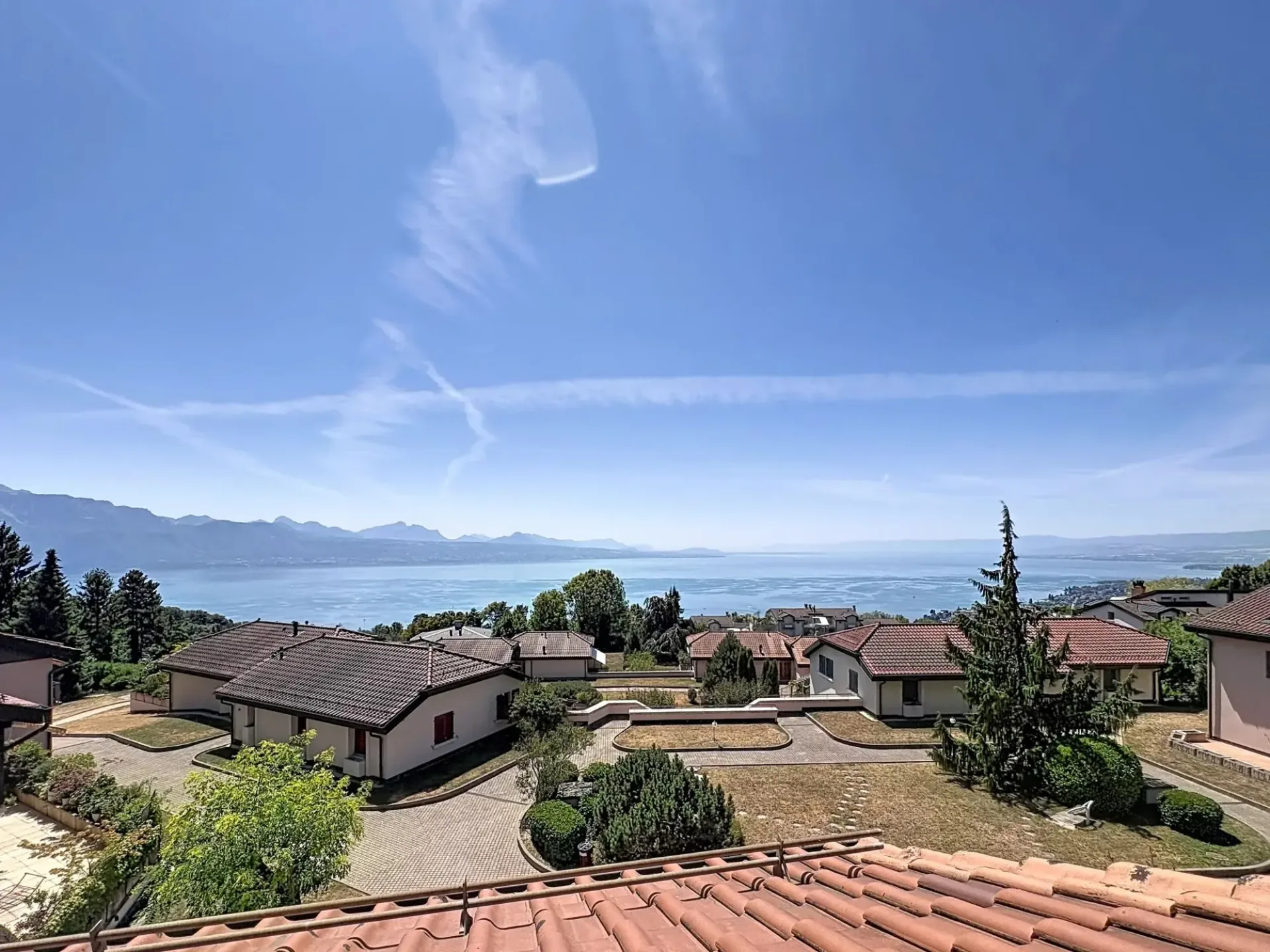 Dachgeschoss von 135 m2 mit atemberaubendem Blick auf den Genfersee
