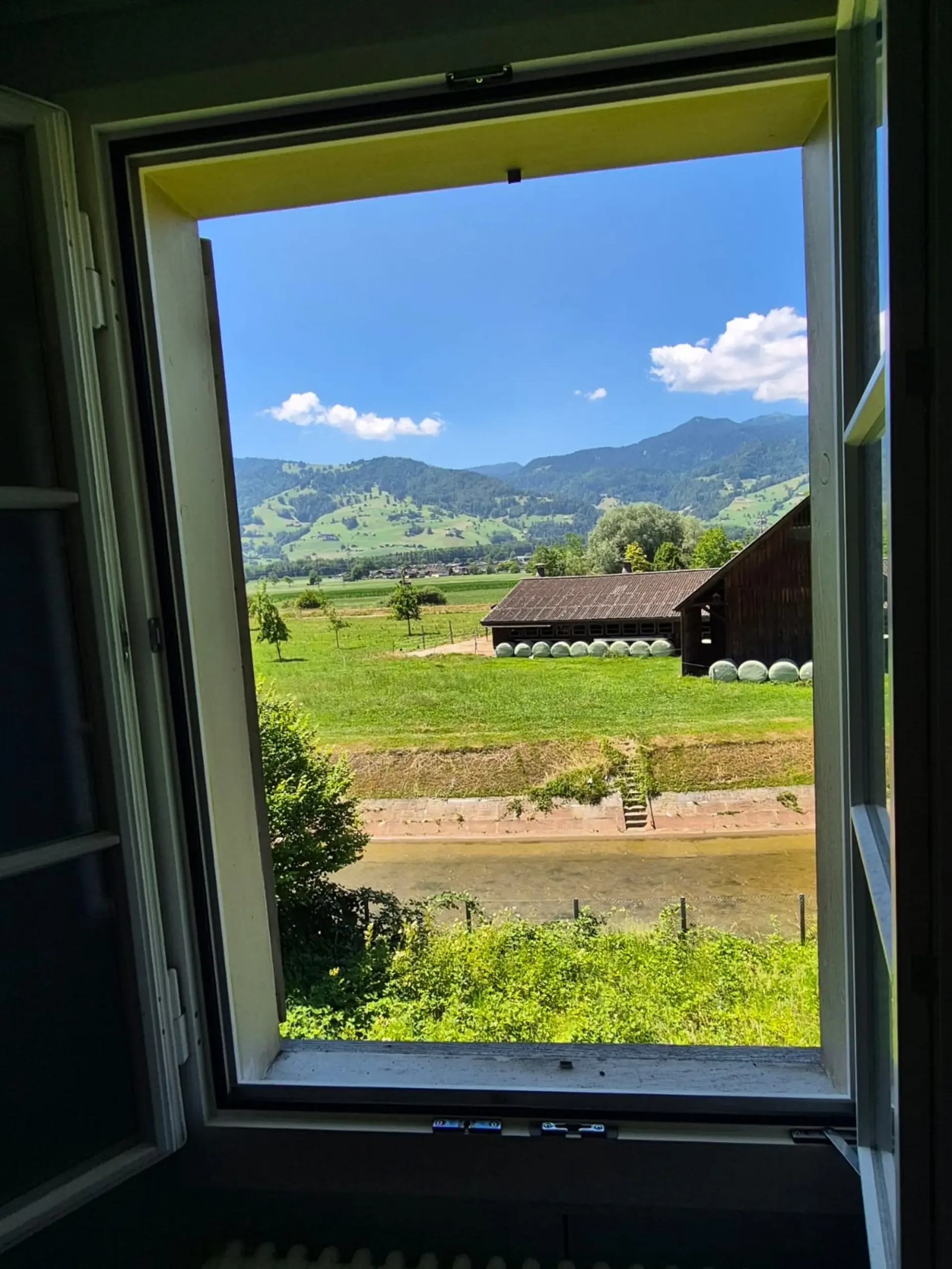 Charmante 3.5-Zimmer-Altbauwohnung mit Bergblick in Giswil