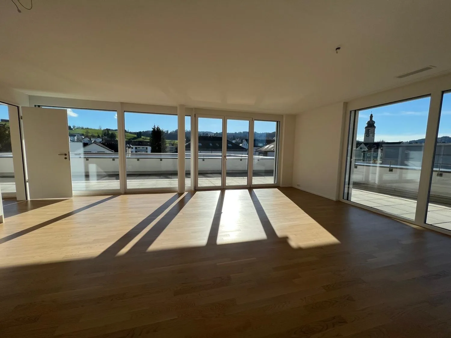 3.5 Zimmerwohnung mit grosszügigen Sonnenterasse