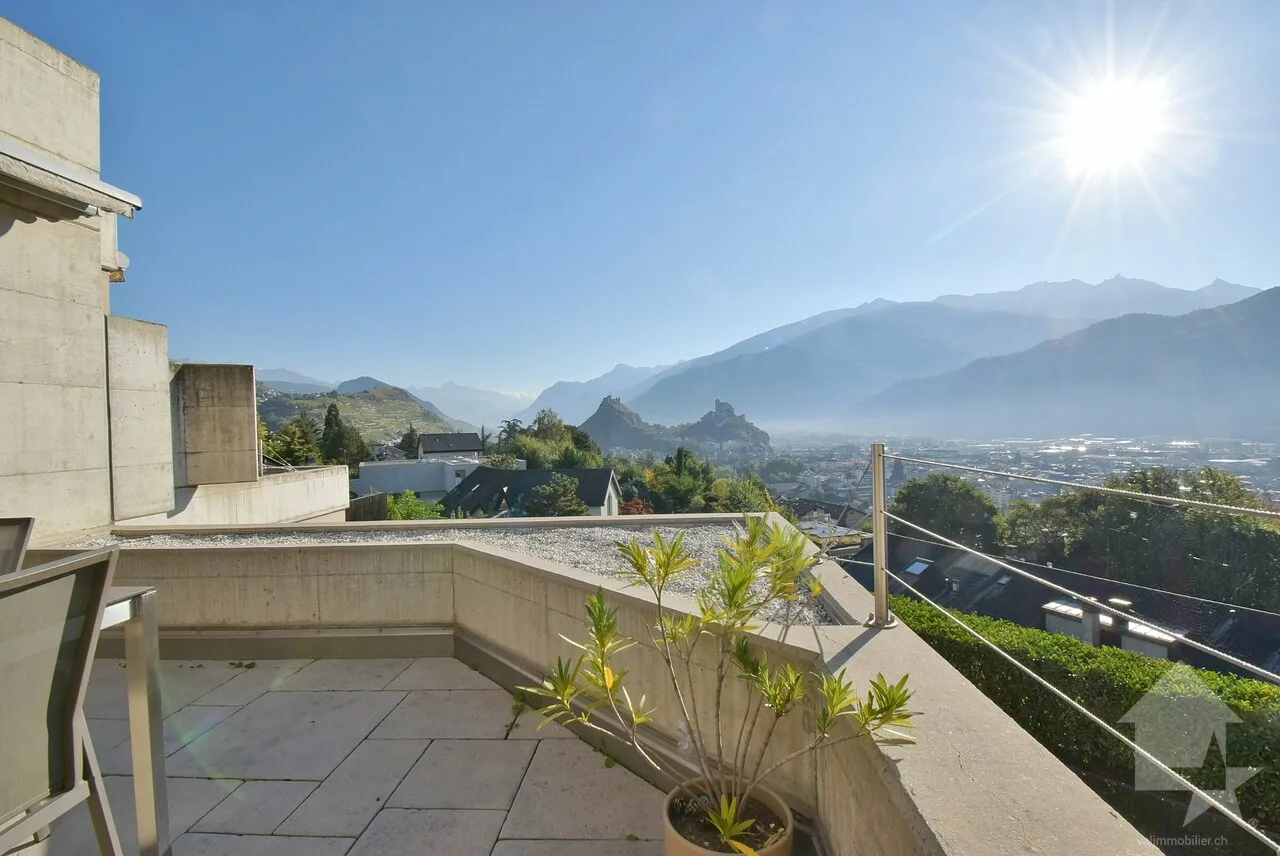 Magnifique villa de 5.5 pièces avec une vue panoramique imprenable !