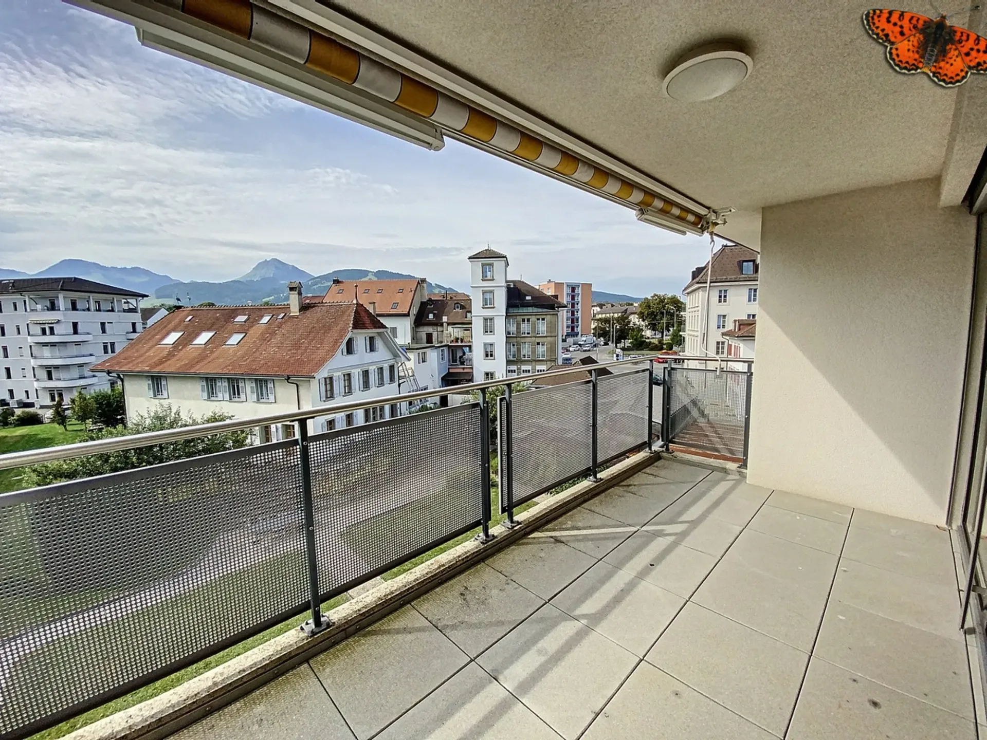 CHARMANTES 3 ½ ZIMMER - STADTZENTRUM!