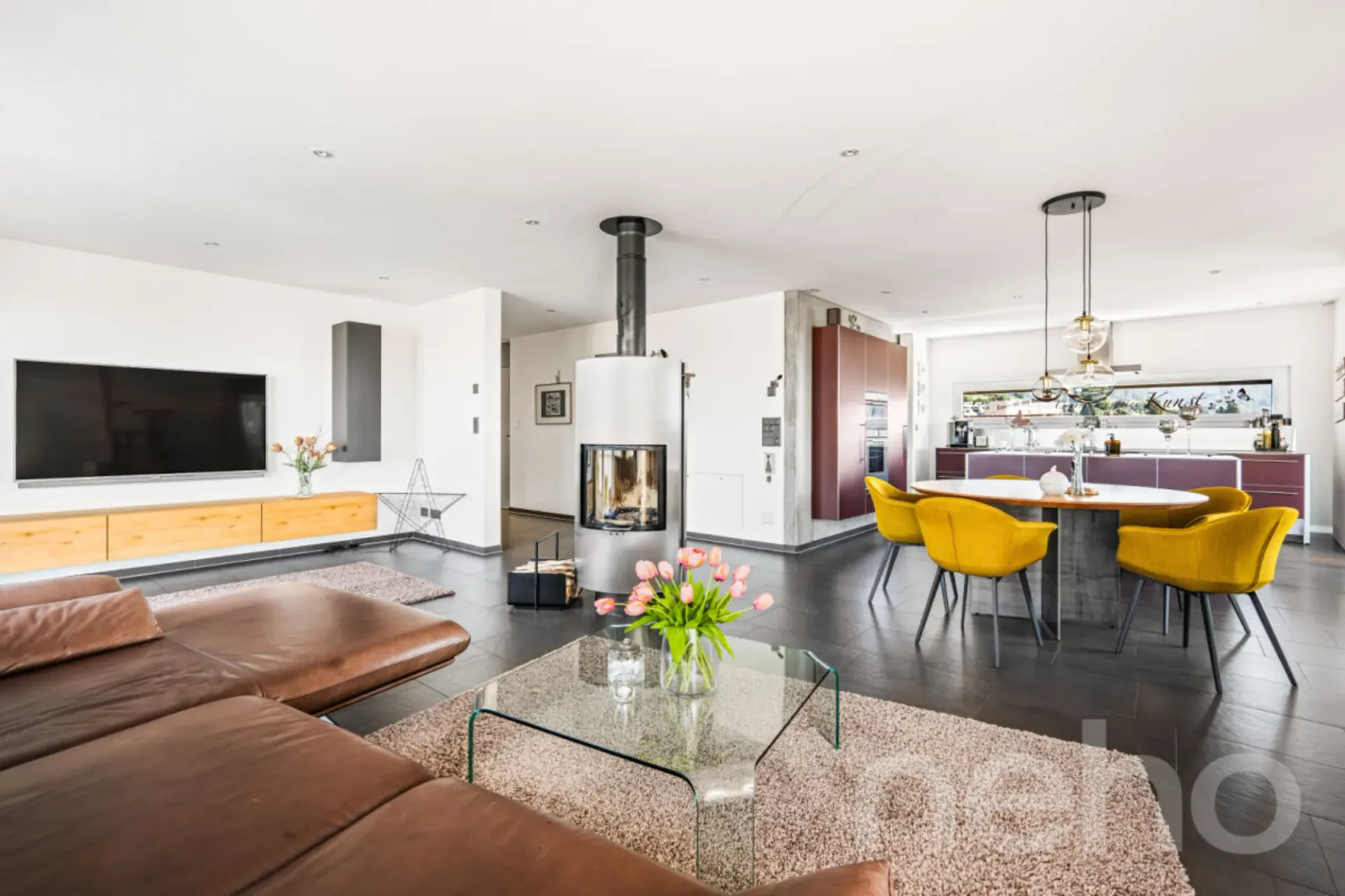 Exklusive Attika mit Wintergarten und 120 m² Terrasse