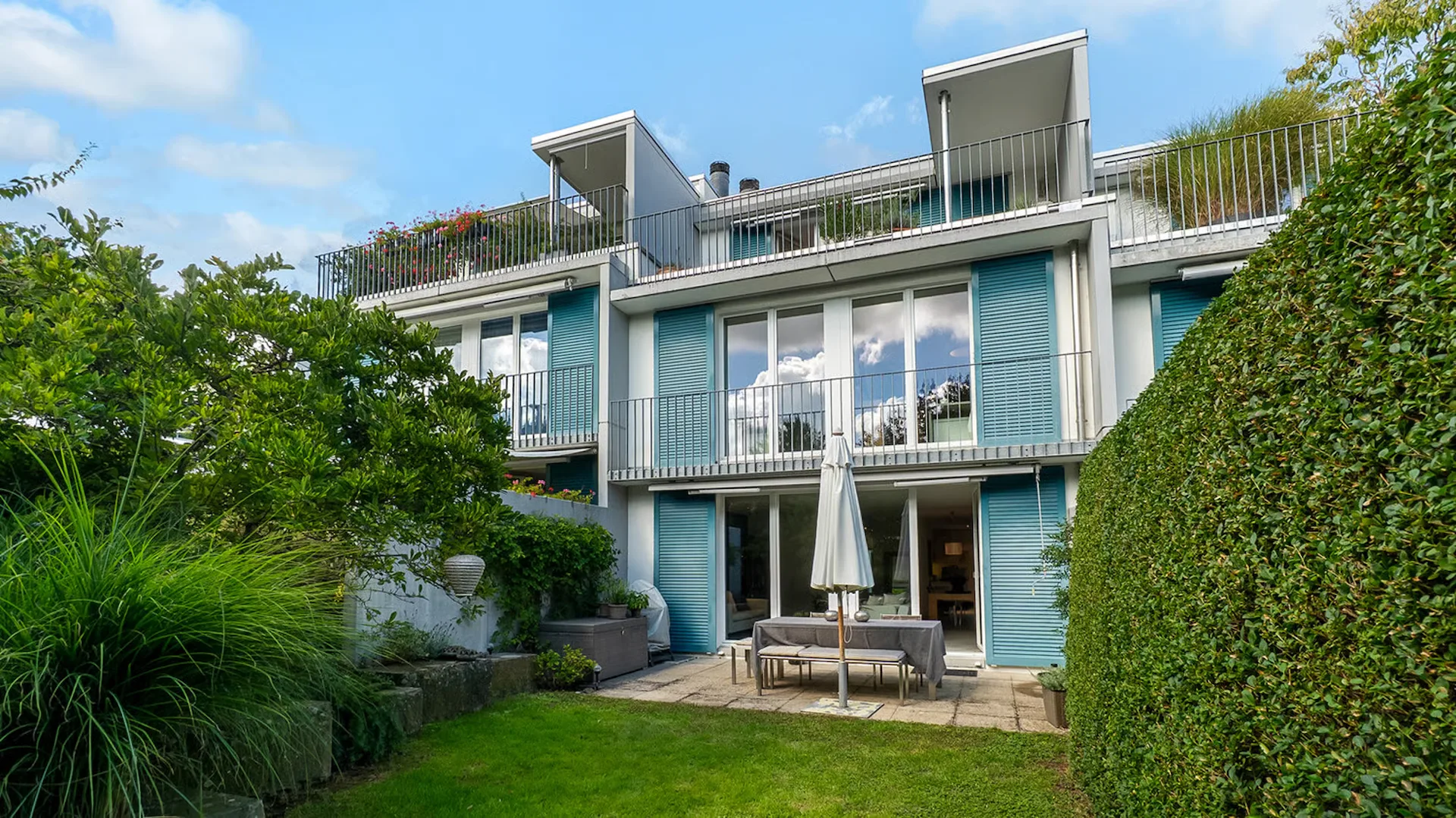 Maison de rang de 5,5 pièces confortable avec jardin et deux terrasses ensoleillées