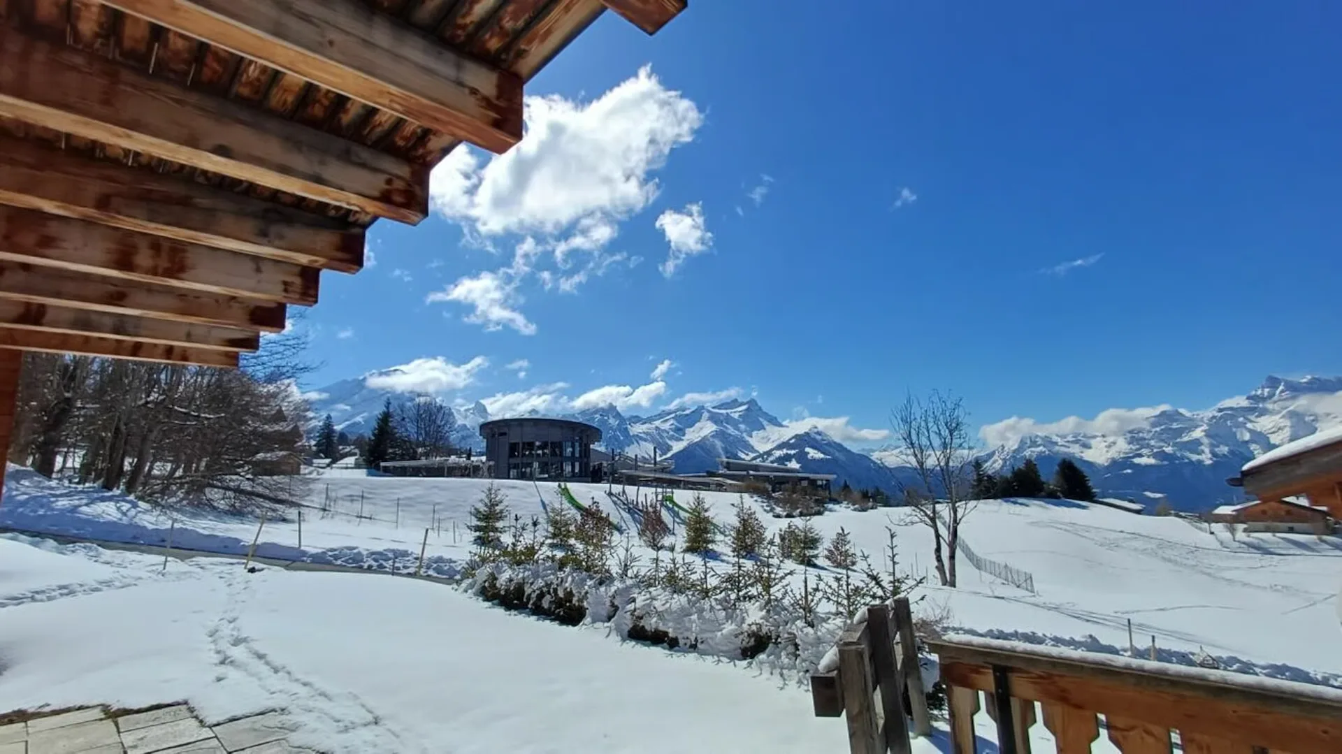 5 bedroom chalet - Villars center