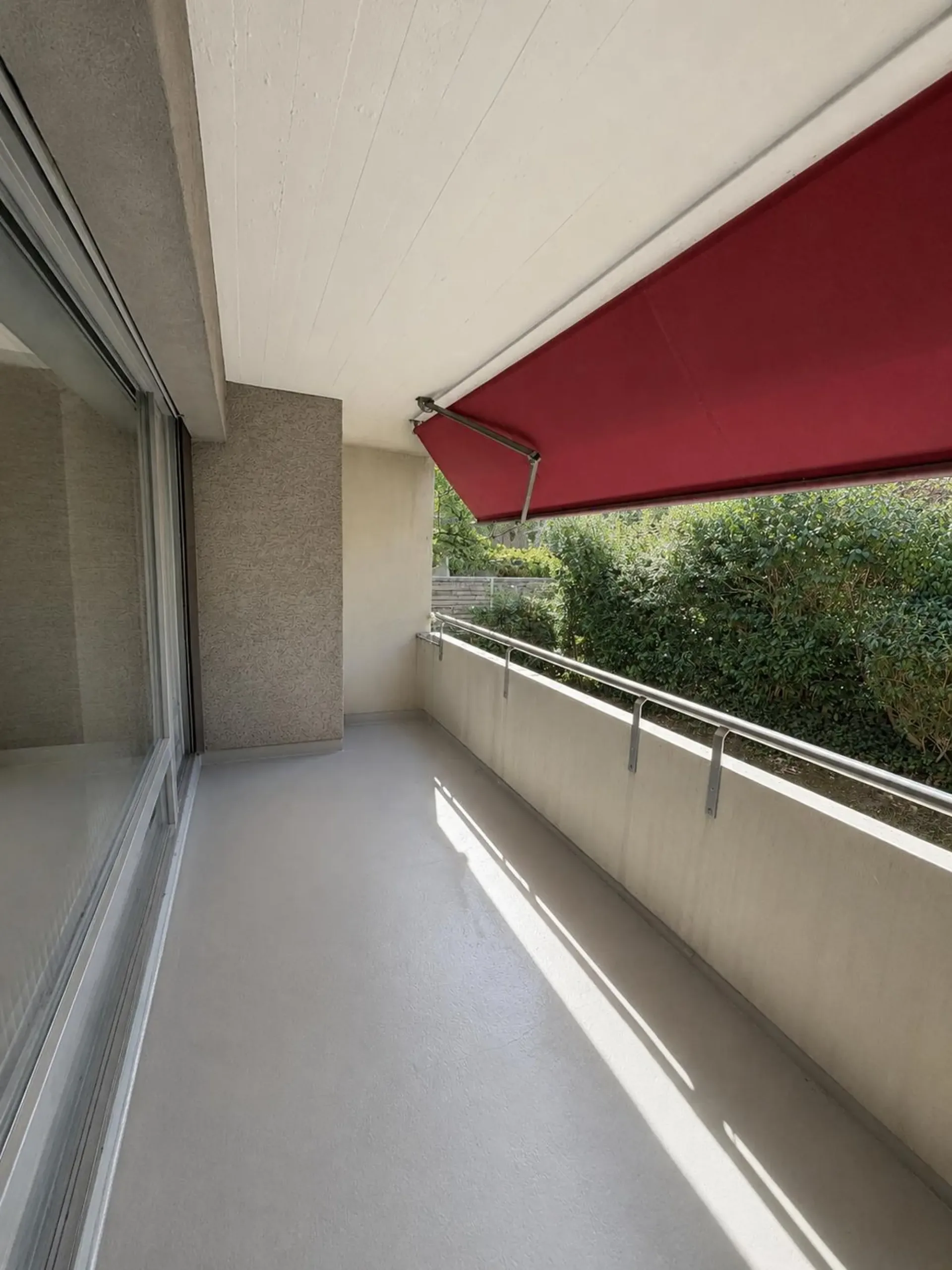 Attractive 3-room apartment with spacious balcony and green views