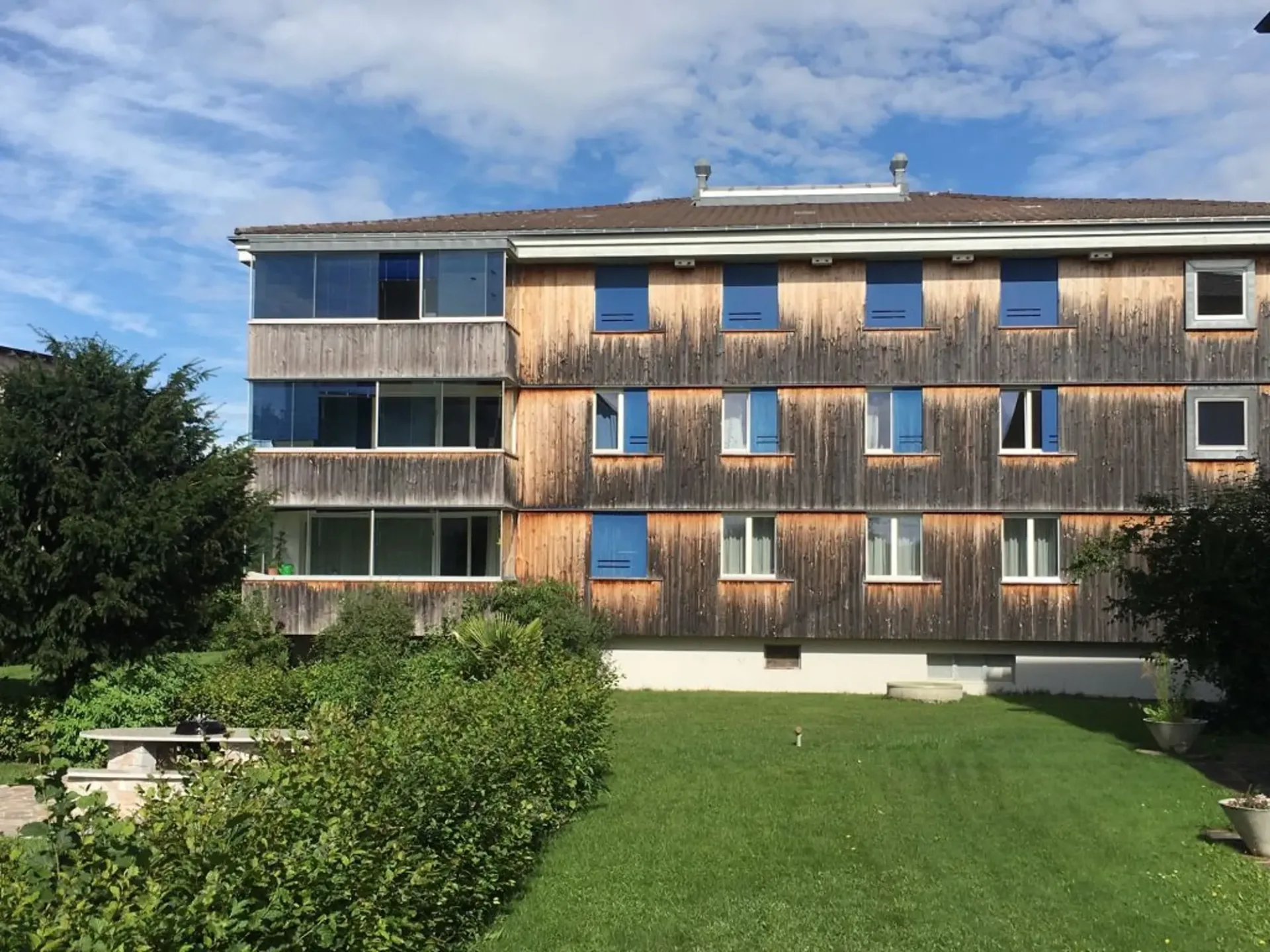 4 1/2-Zimmerwohnung, 1. Stock mitte