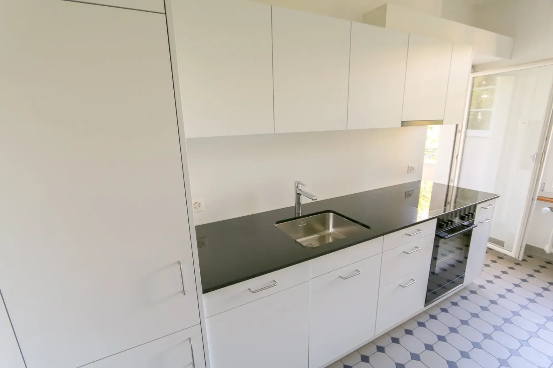 Helle 3-Zimmer-Wohnung mit Balkon an der Monbijoustrasse in Bern