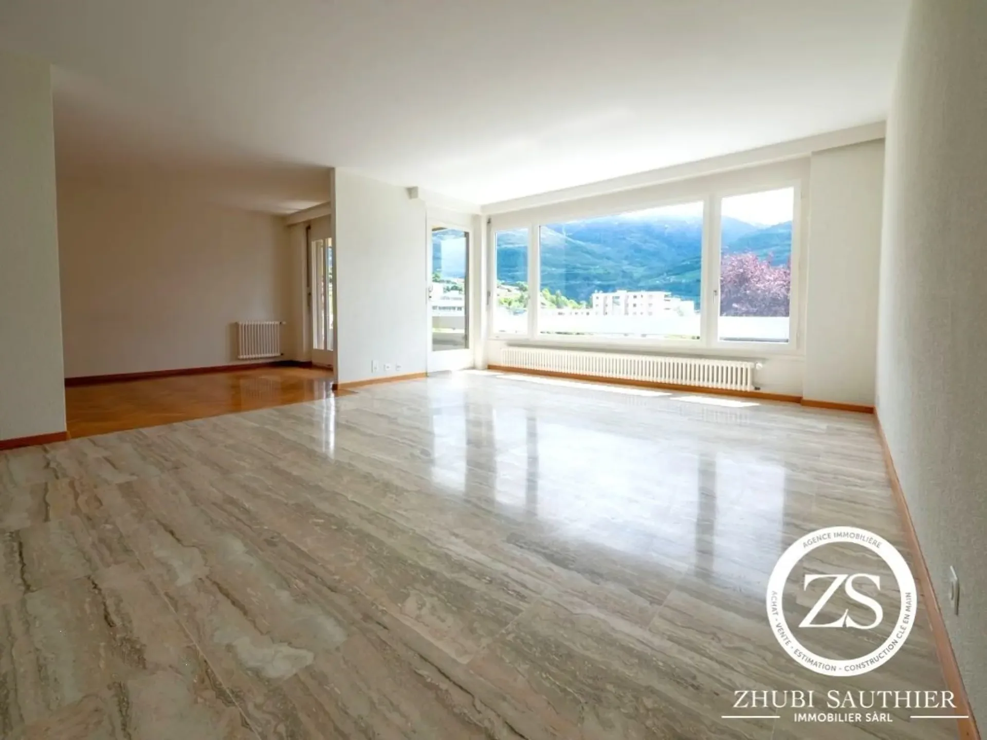 Wohnung 4.5 Zimmer mit 137m2 in Conthey