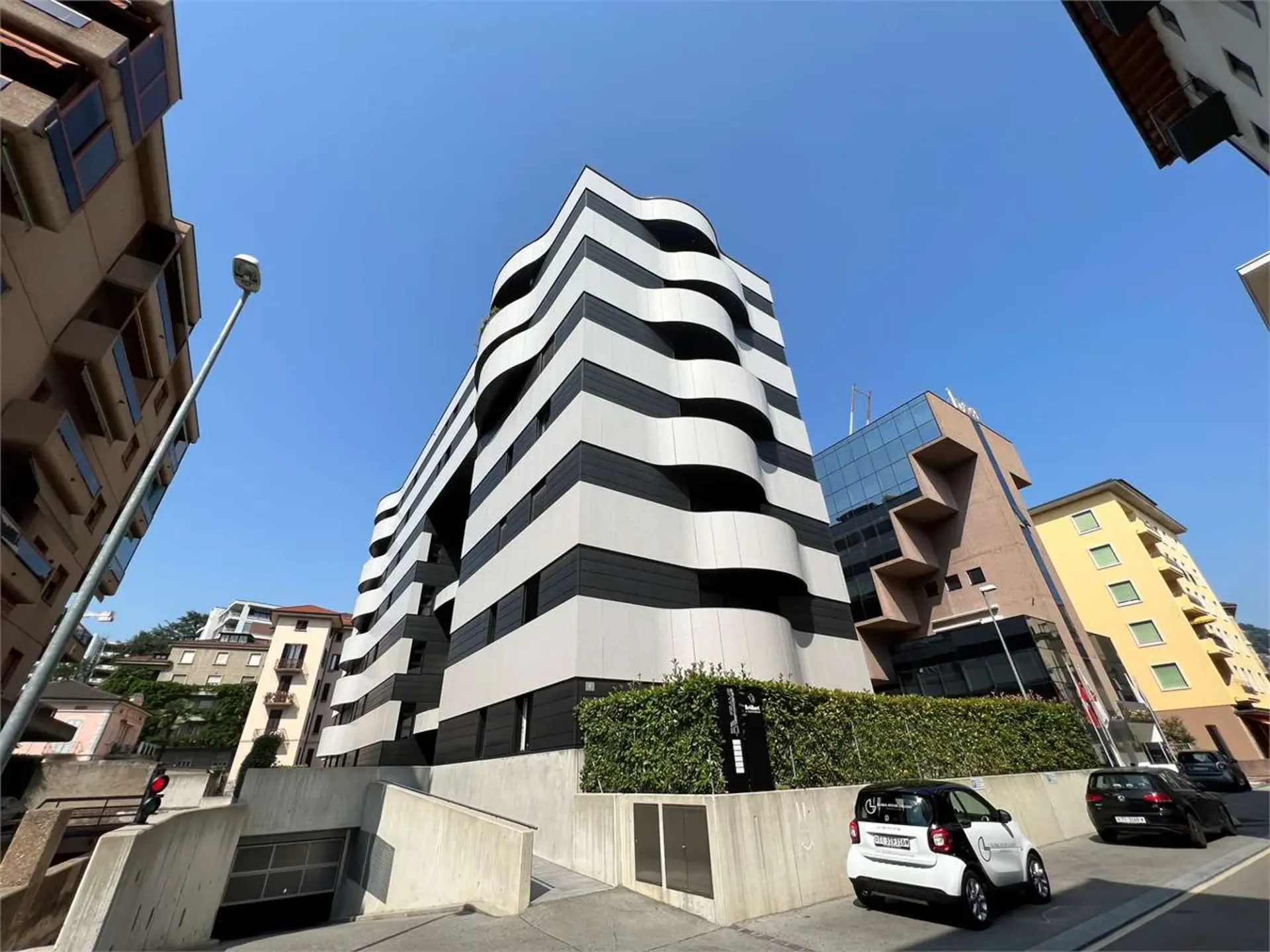 Rif. 2704 Lugano geräumige 3.5 Zimmer Wohnung möbliert wenige Schritte vom Zentrum