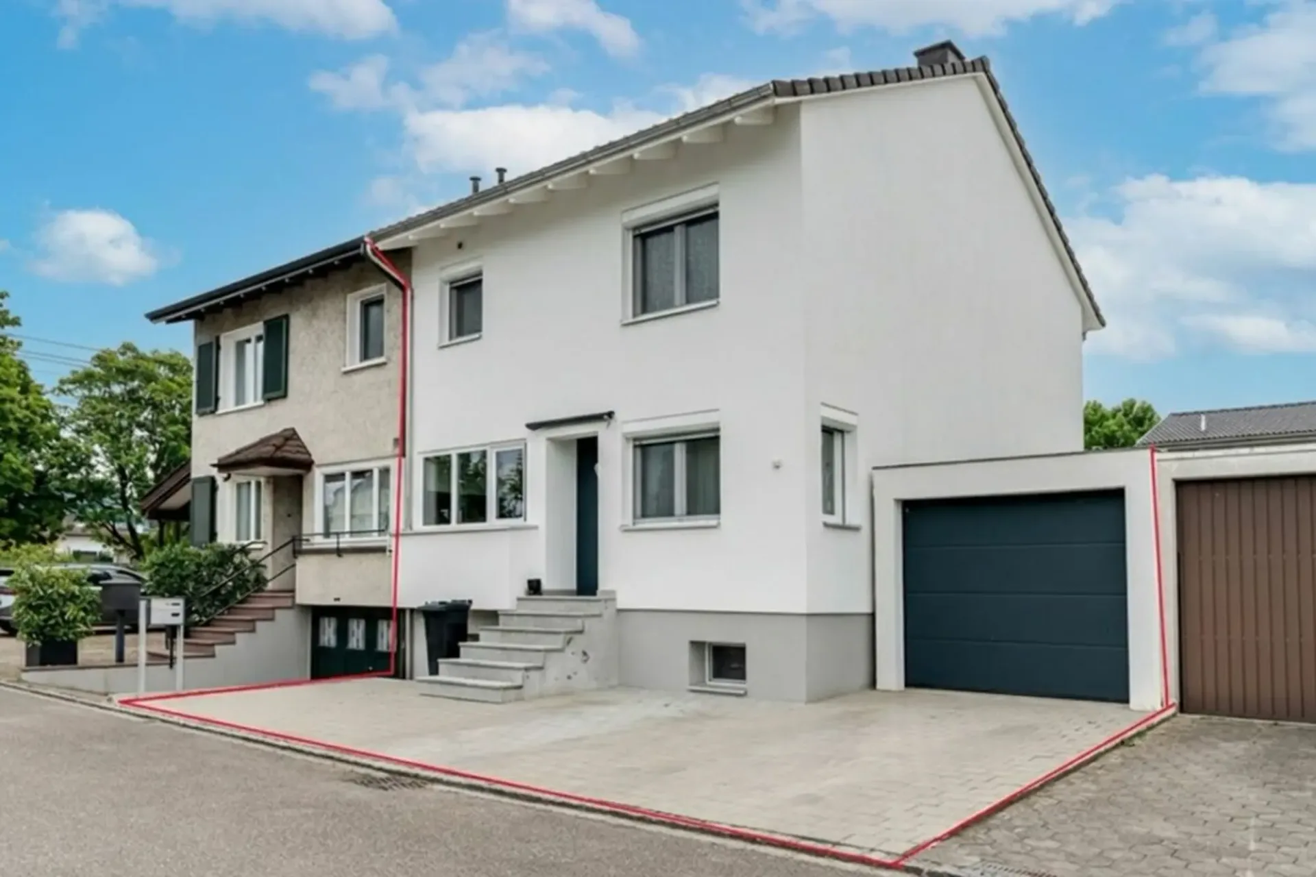 Renovierte 4.5 Z' Doppelhaushälfte mit Garage, Veranda und Hobbyraum
