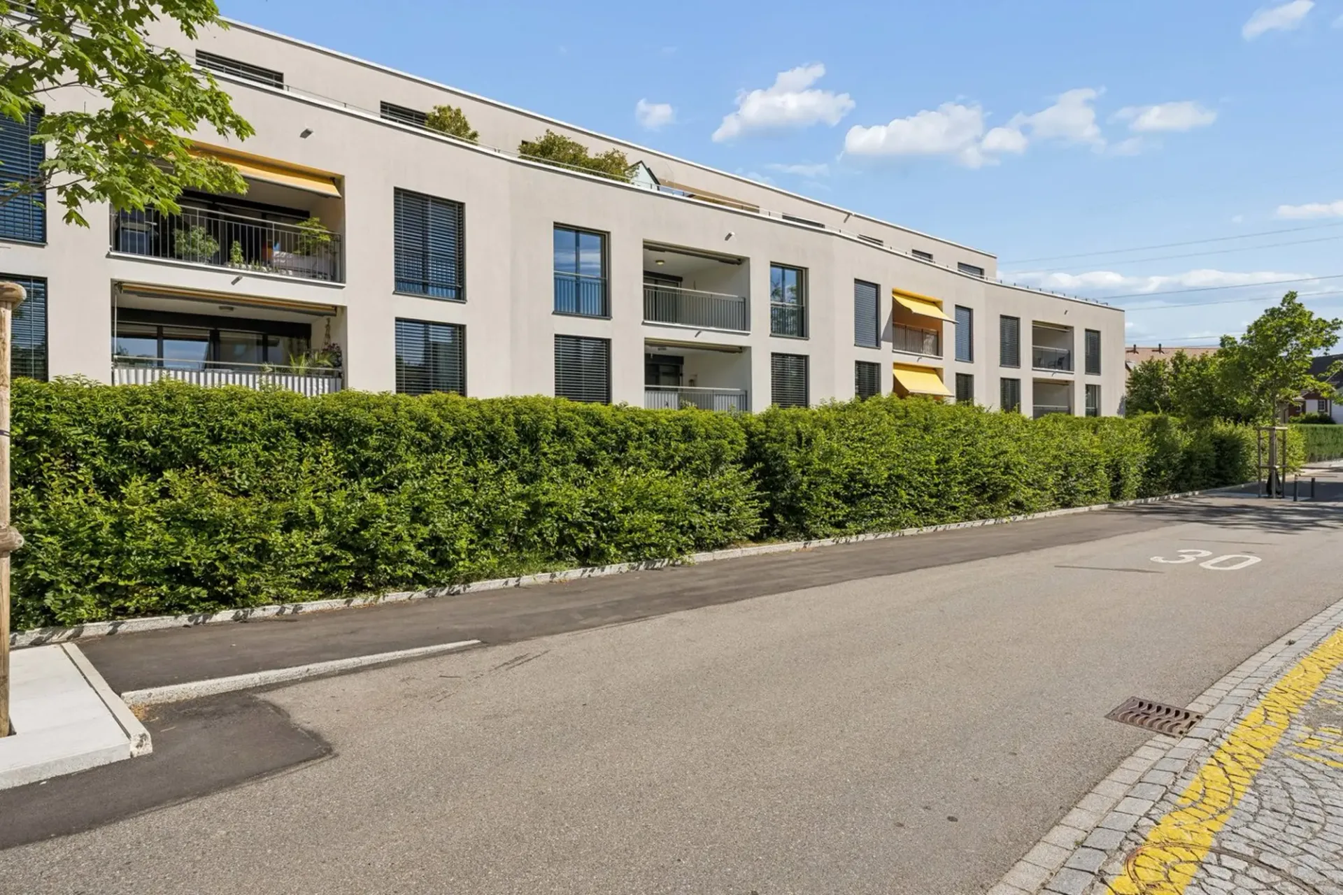 Helle und moderne 4.5-Zimmerwohnung in ruhigem Quartier