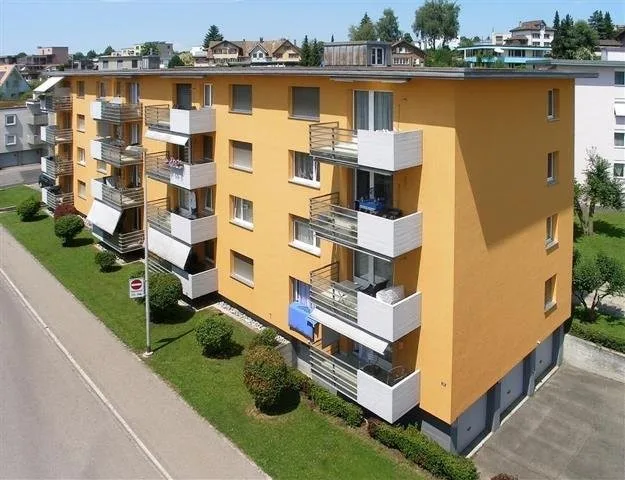 Einstellhallenplatz in Gossau