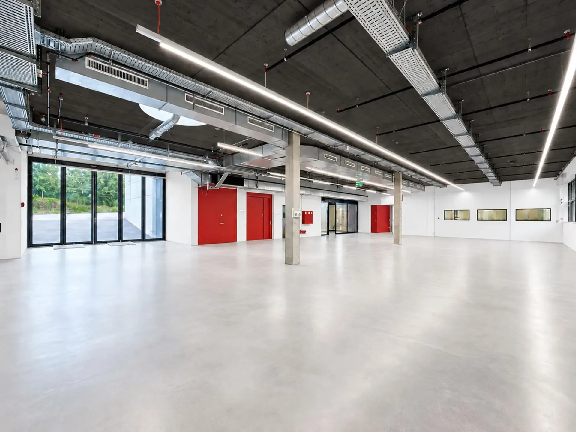 Grosszügige EG-Fläche für Produktion und Lager - 1’880 m² in Herznach!