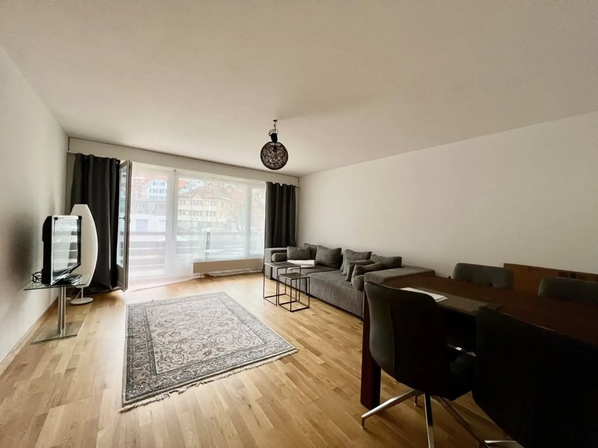 Gemütliche 2.0-Zi. Wohnung im 1. Obergeschoss