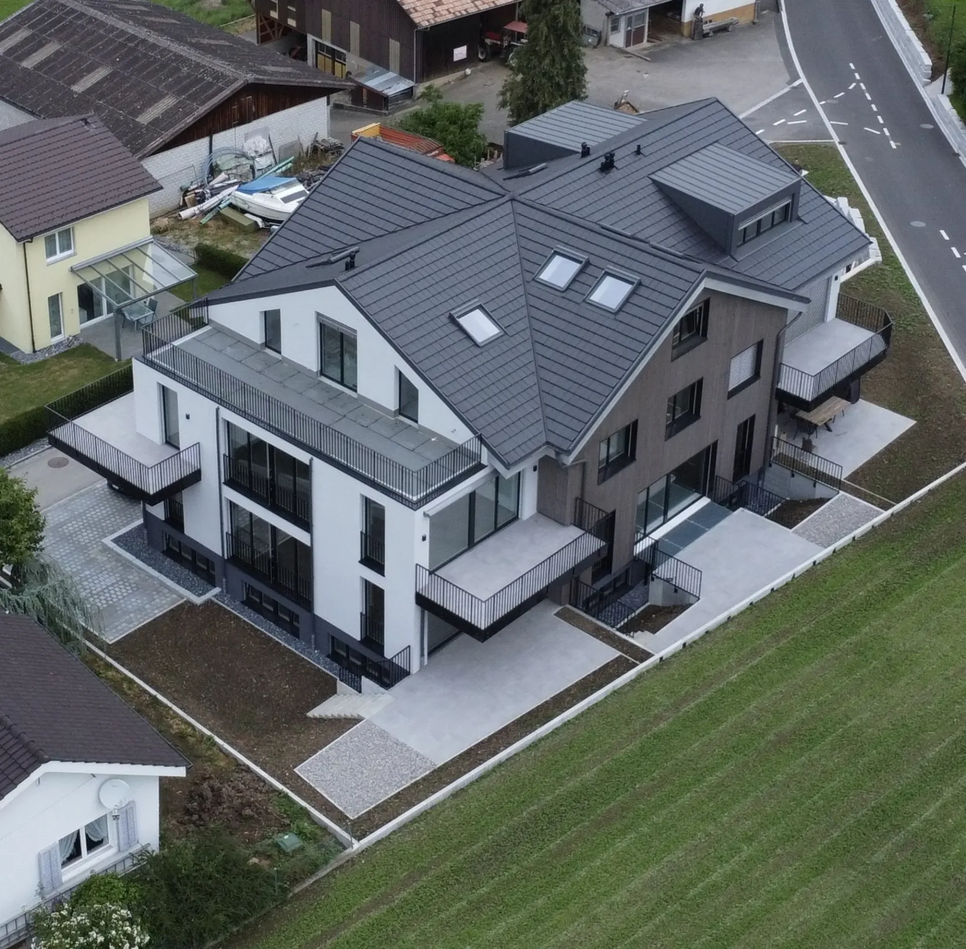 ERSTBEZUG:  4.5-Zimmer-Maisonette-Wohnung -  Neubau in Hersberg