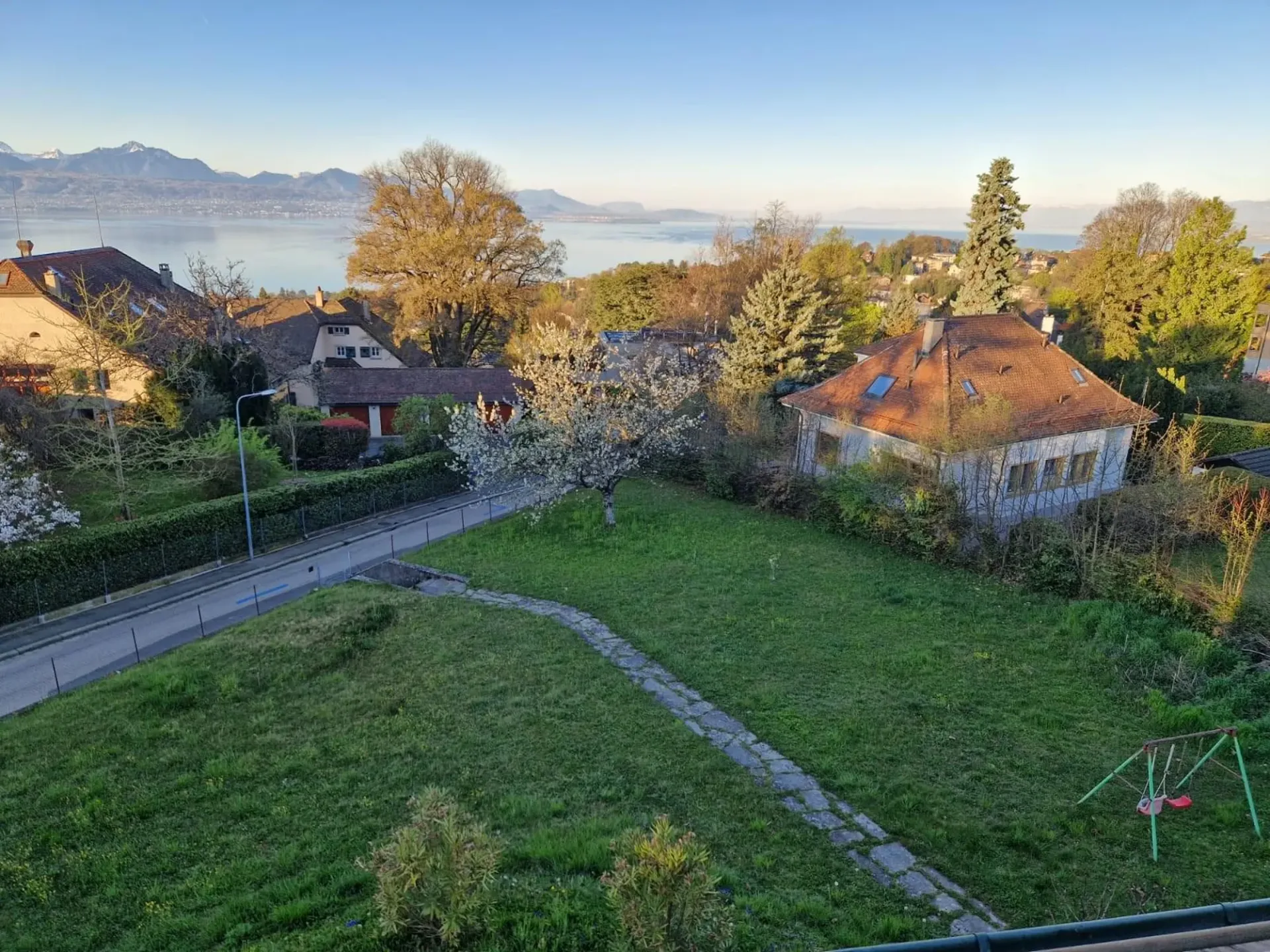 Vier-Zimmer-Dachgeschosswohnung