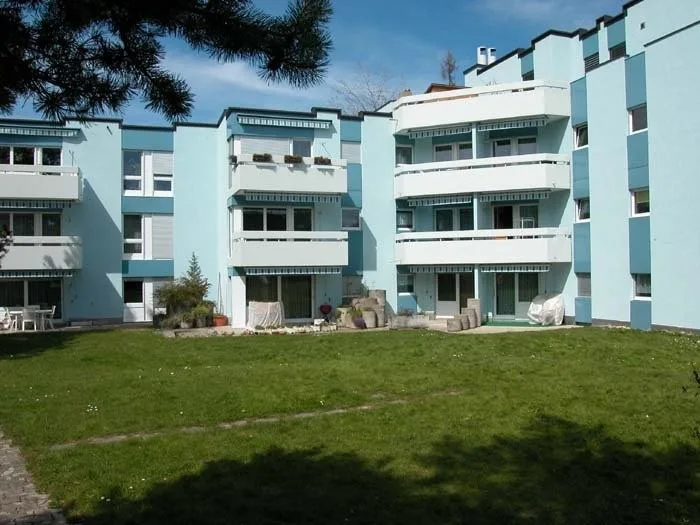 grosszügige 2 Zimmer-Wohnung an ruhiger Lage