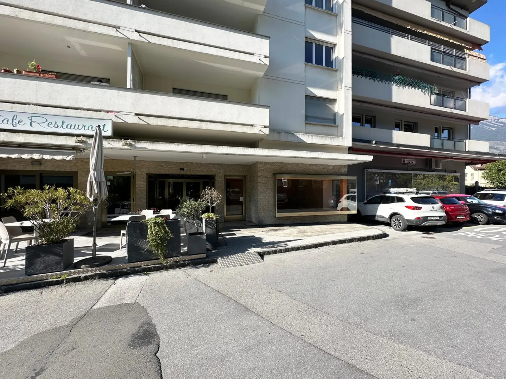 Sierre, Gewerberaum mit ausbaufähigem Keller von 30 m2 auf Anfrage im Herzen der Stadt