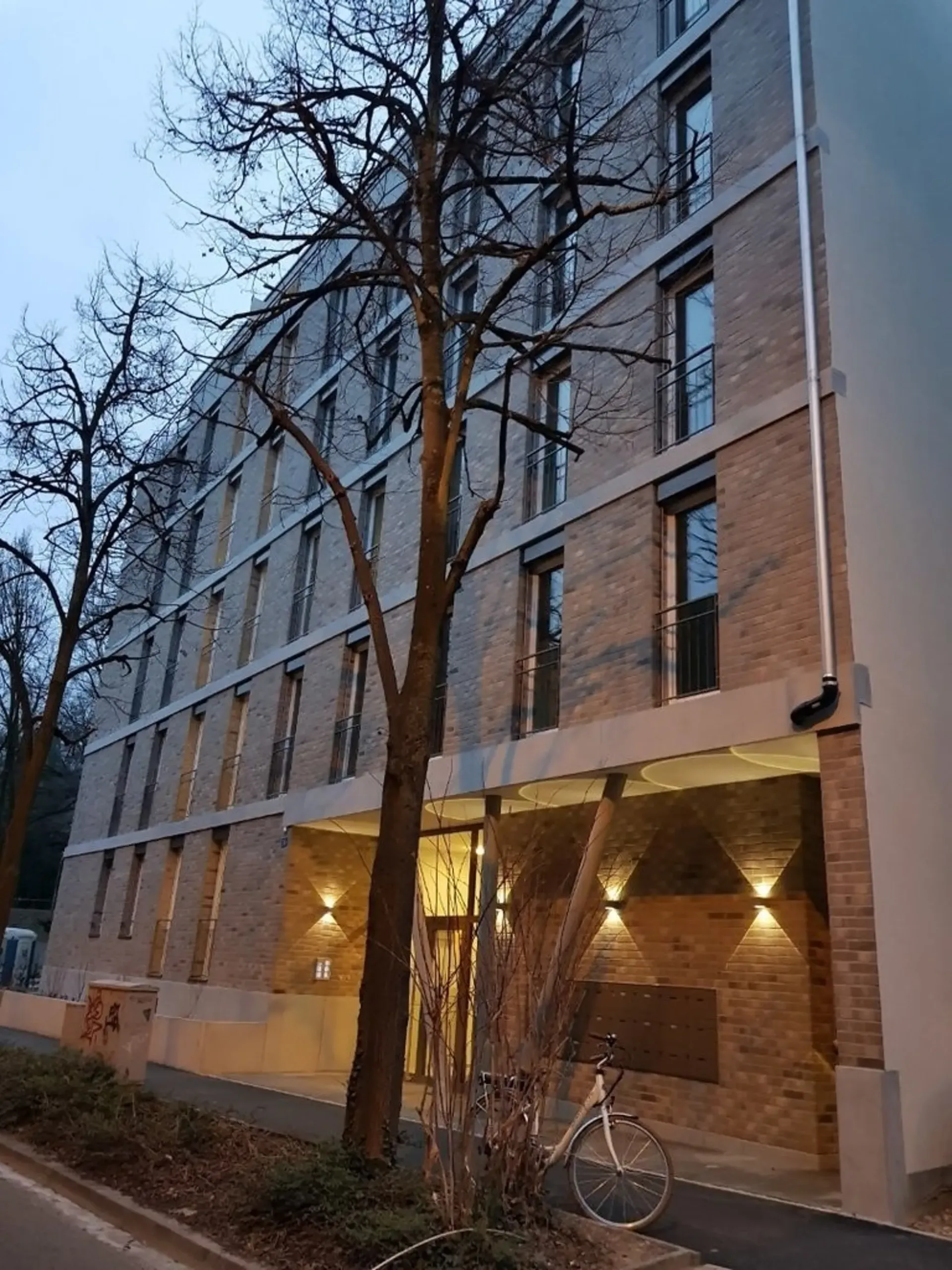 Ampio appartamento di 2 camere nel quartiere di Lehenmatt