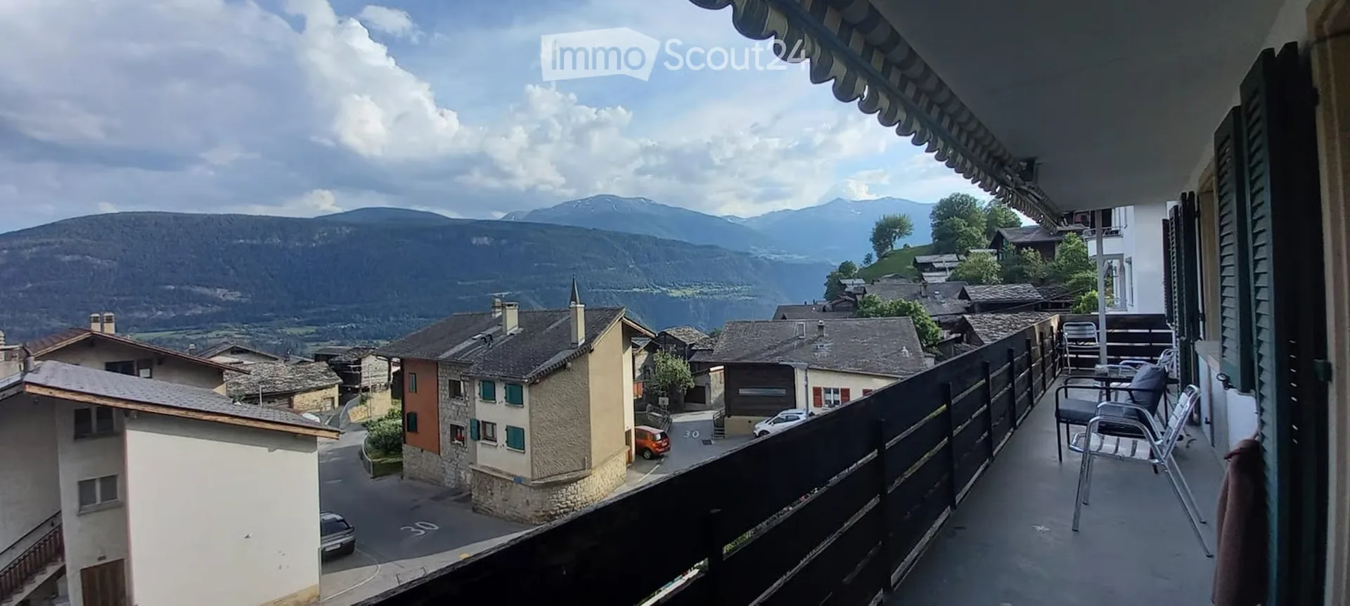 Sunny 4.5-room apartment | Balcony & Terrace | Panoramic view | House sauna | also suitable as a shared flat