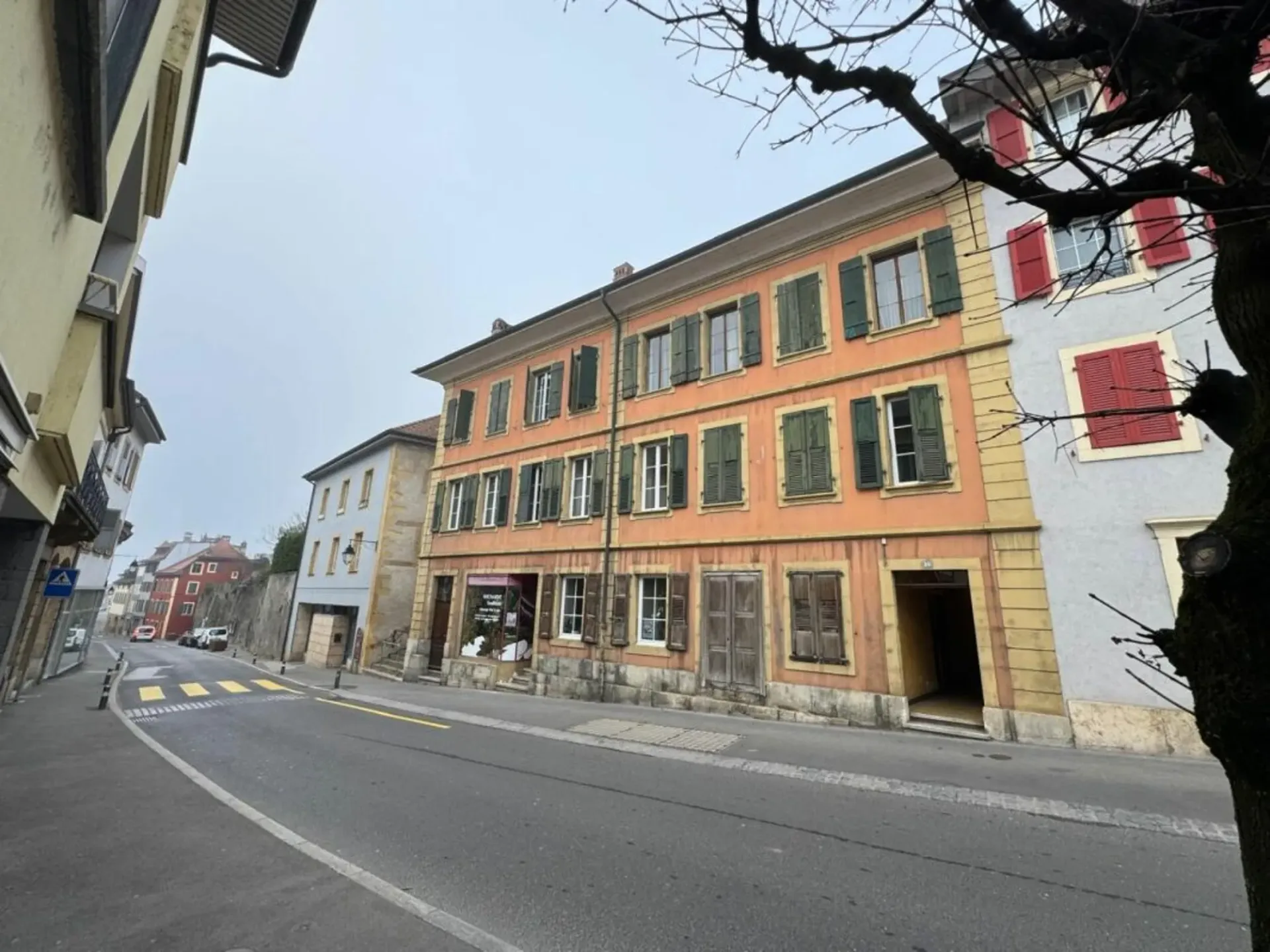 Gebäude