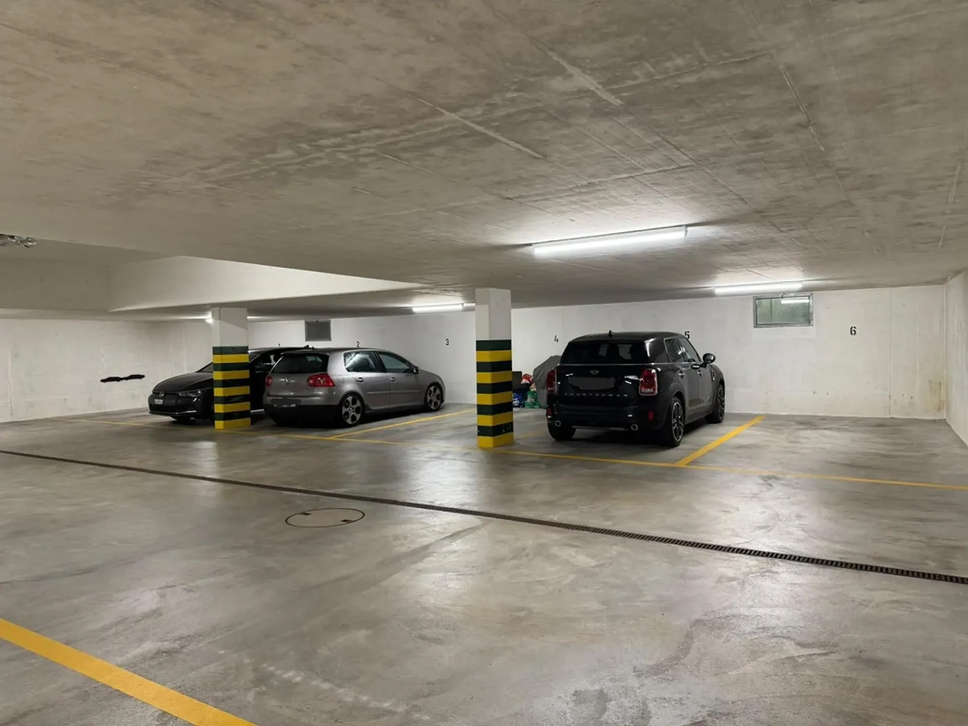 Autoeinstellplatz in Birmensdorf zu vermieten