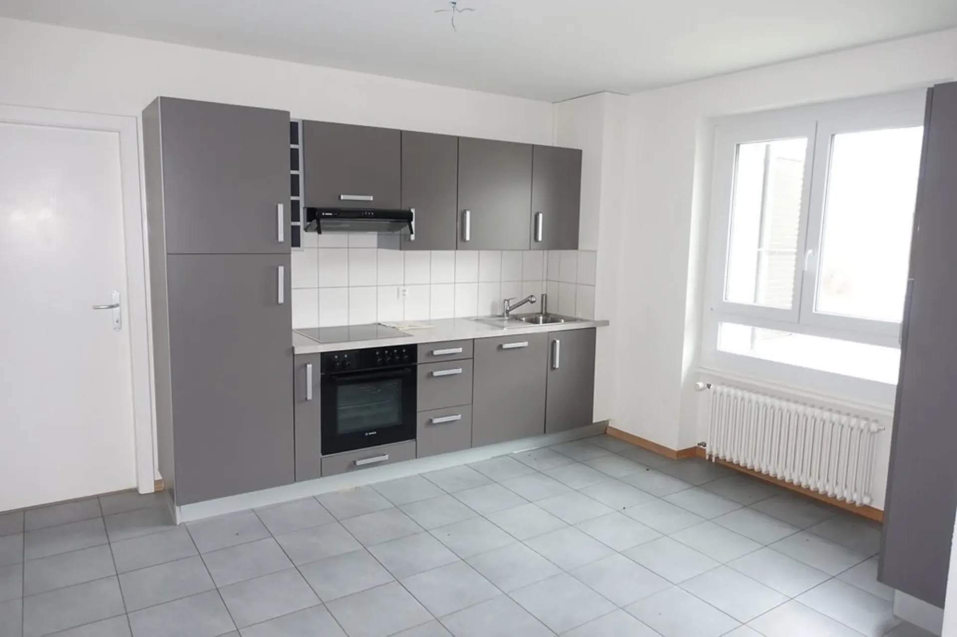 Wohnung 4 Zimmer, 2400 Le Locle