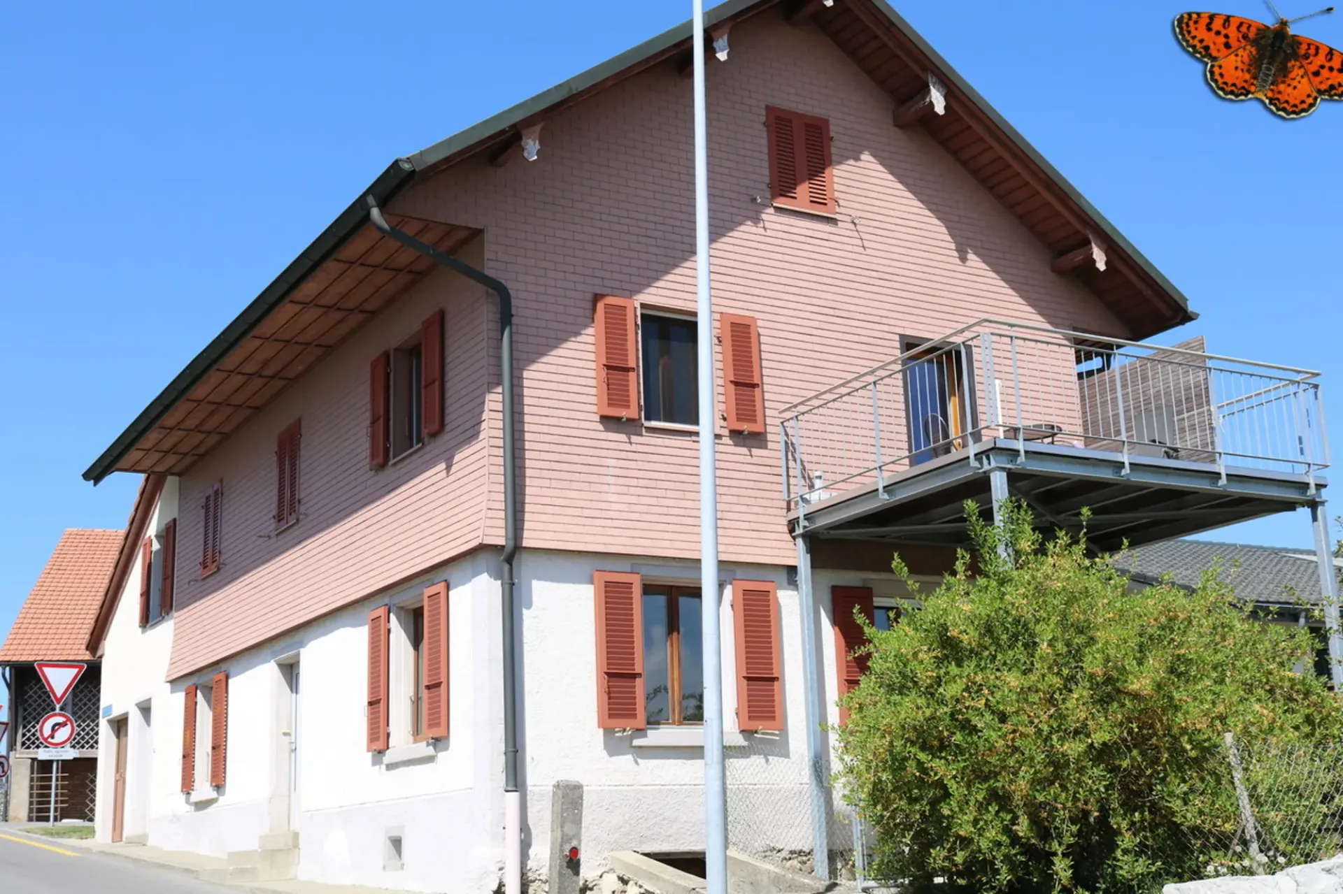2 ½ LOCALI - Con terrazza!