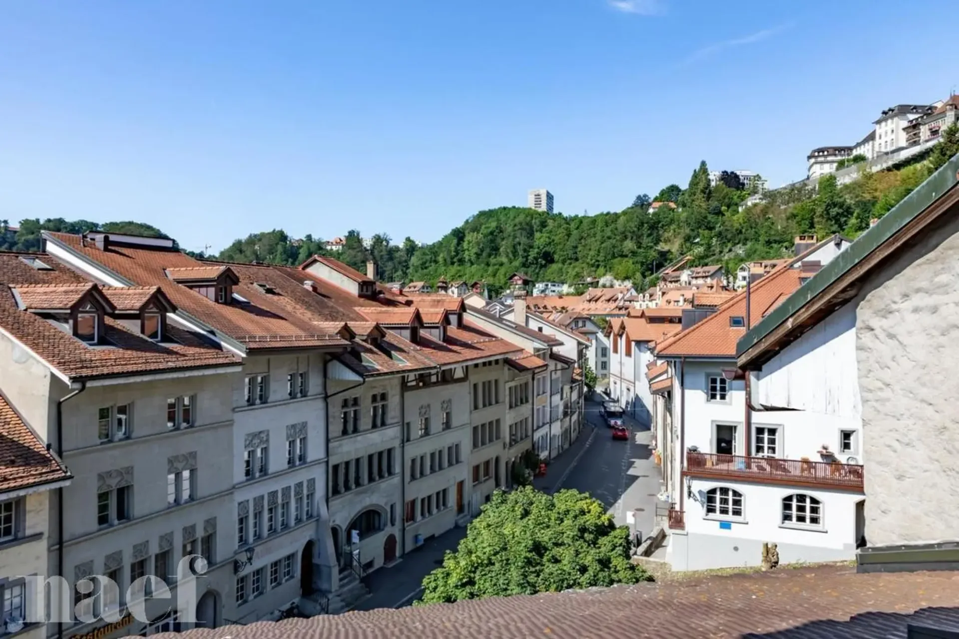 Wohnung mit 3.5 Zimmern im 4. Stock!