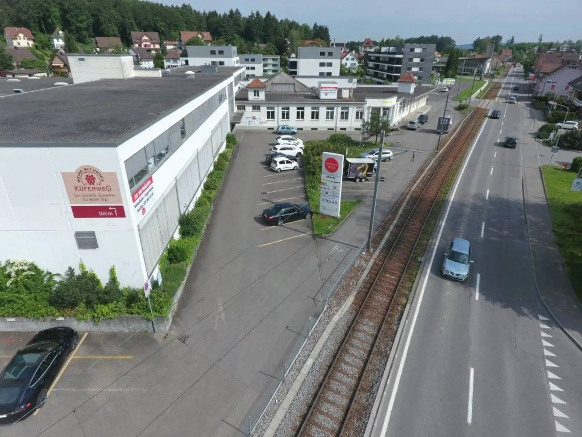 Helles Büro mit 2 Zimmern an zentraler Lage in Seon