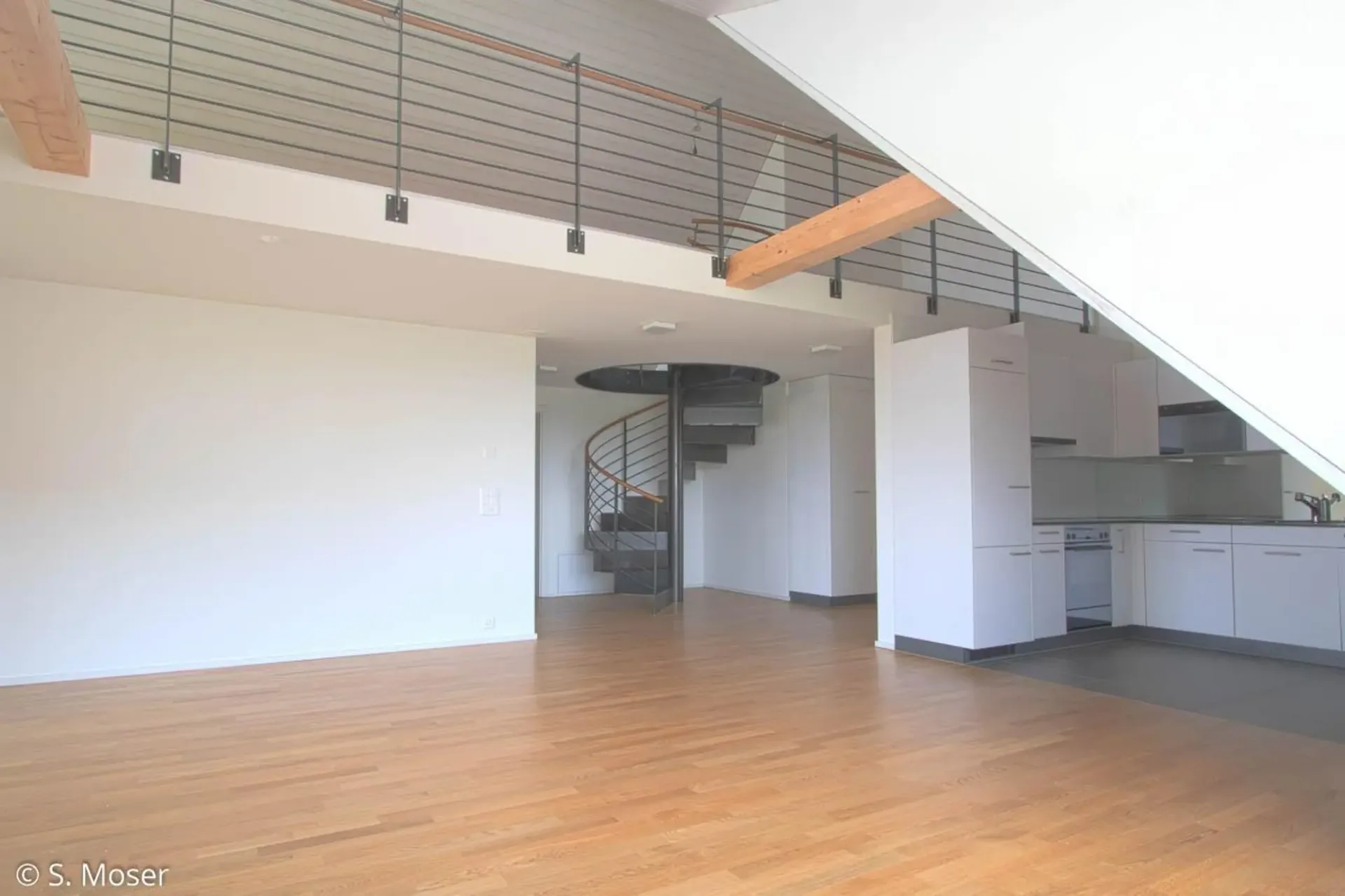 3.0 Zimmer Dachwohnung in naturnaher Lage