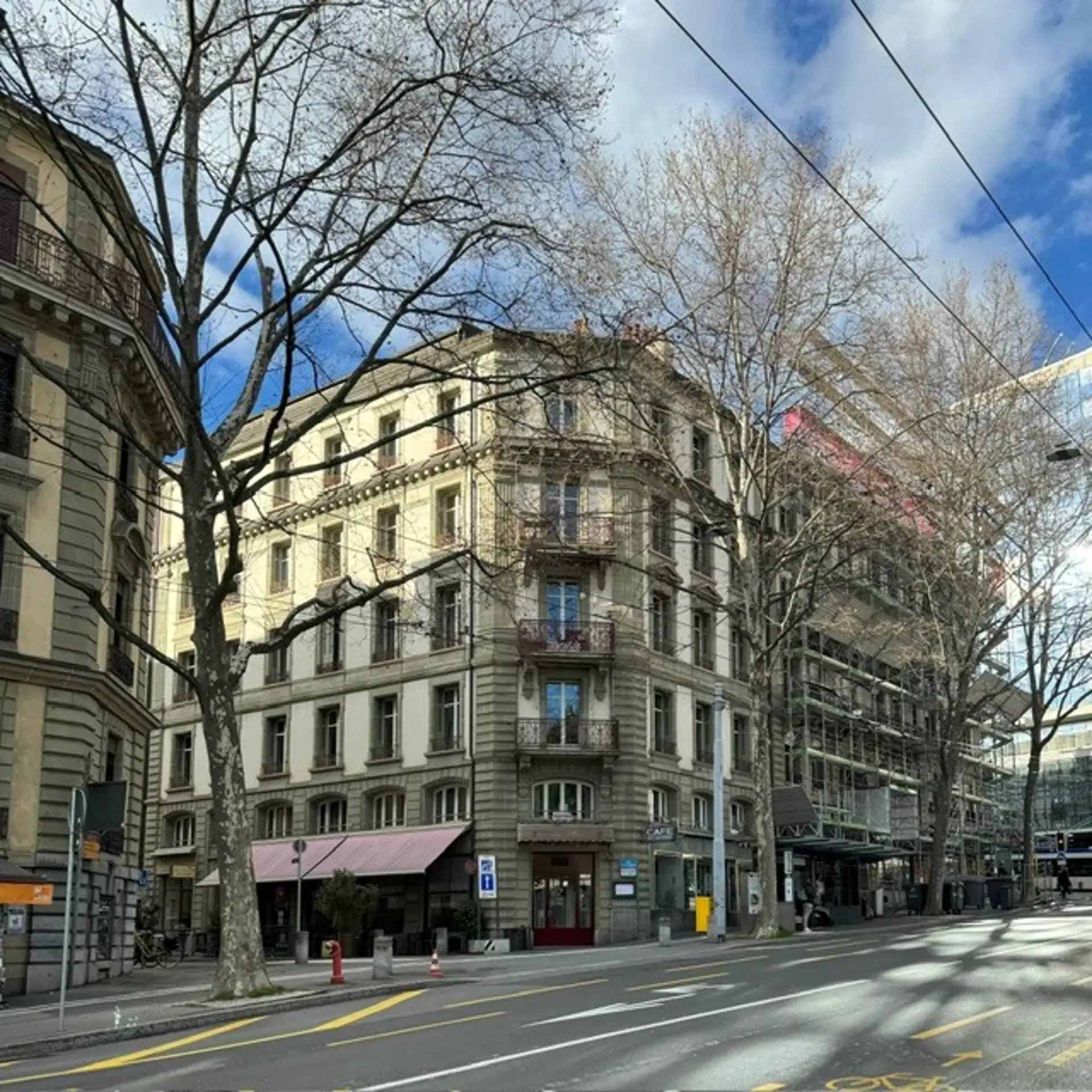 Charmantes 5-Zimmer-Wohnung im Herzen von Lausanne renoviert