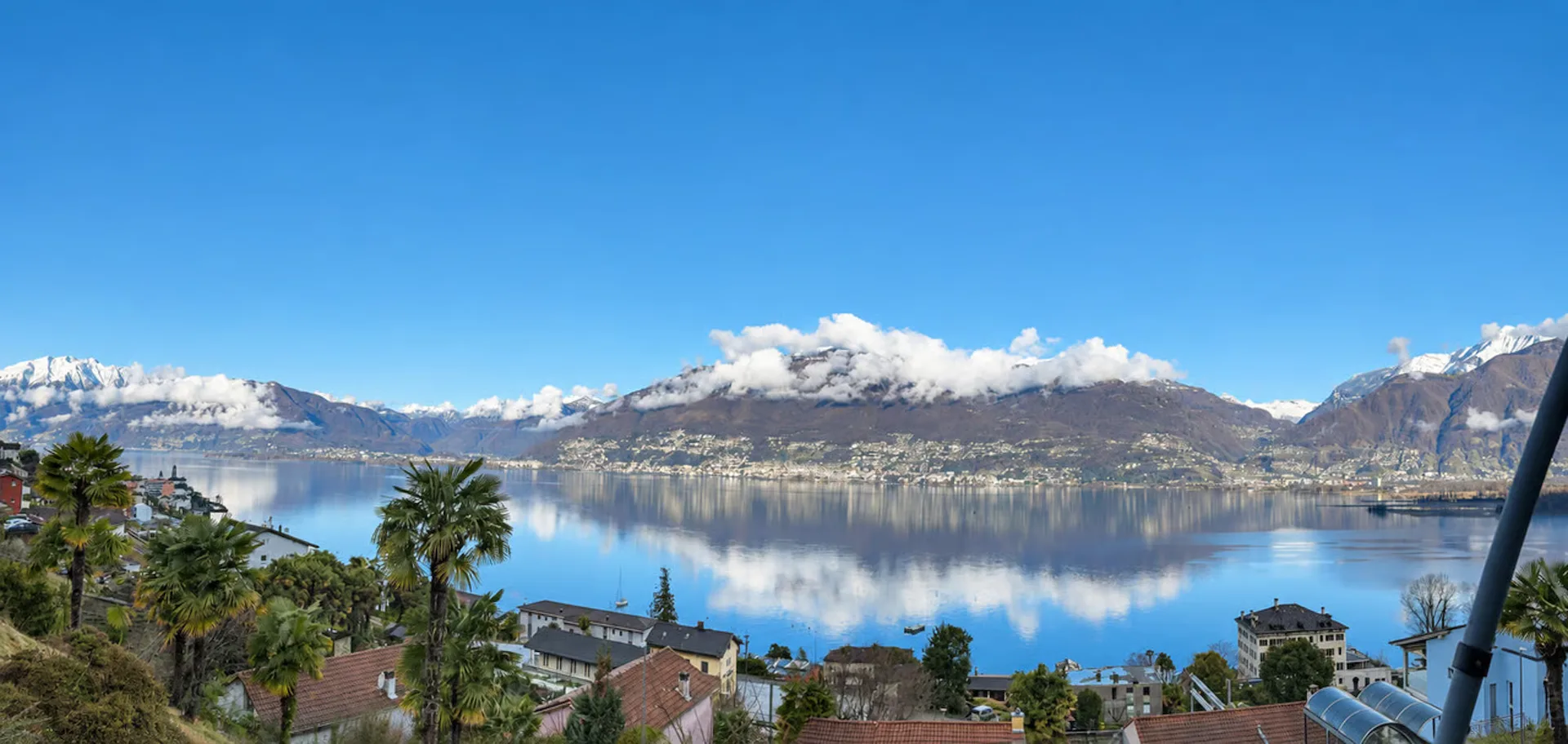 COROGNOLA - Vista lago, terrazza verde e residenza secondaria