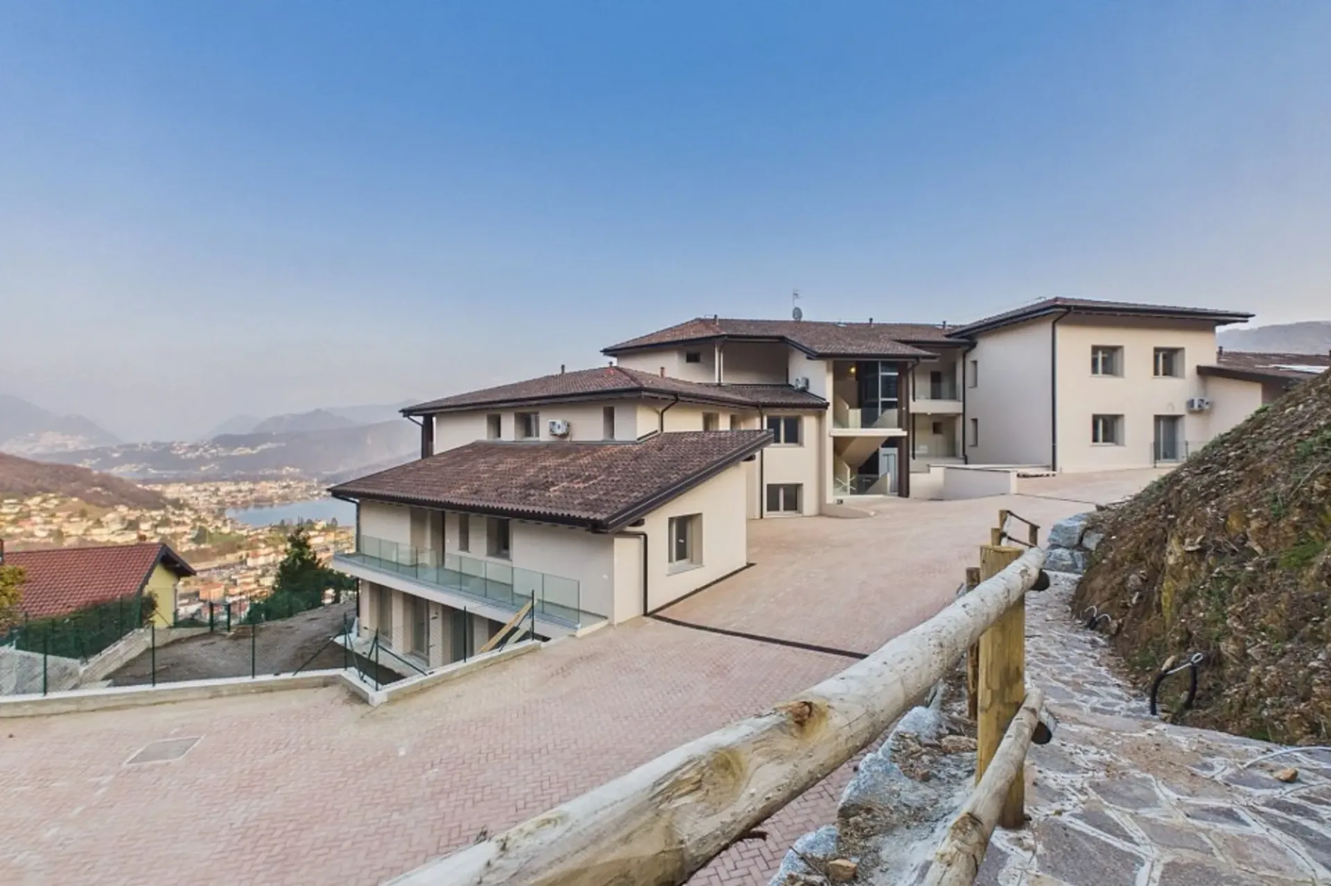 Residenza Lake View - Nuovi appartamenti con vista sul lago di Lugano (Italia)