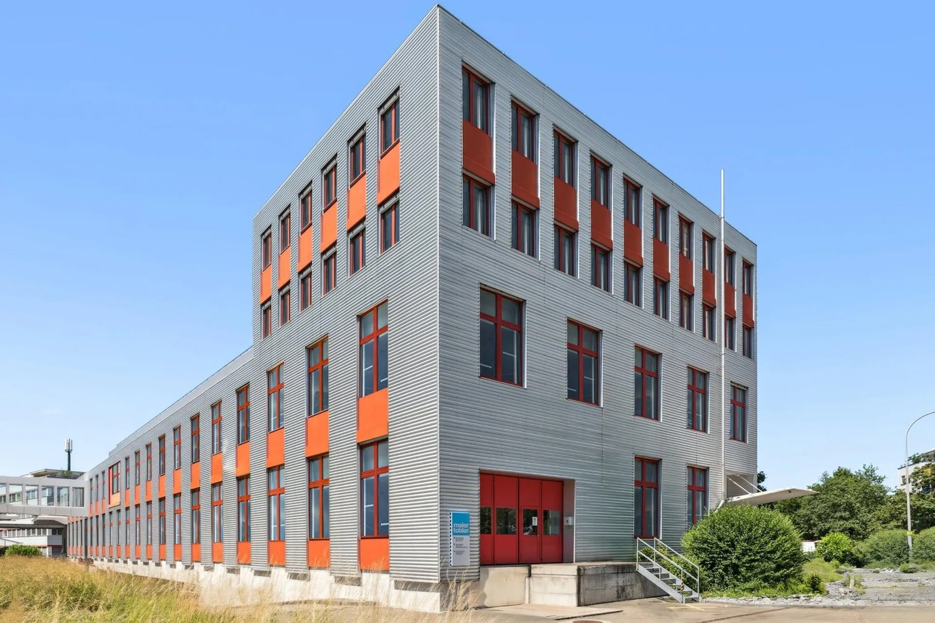Ihr neues Büro - direkt am Bahnhof Schwerzenbach