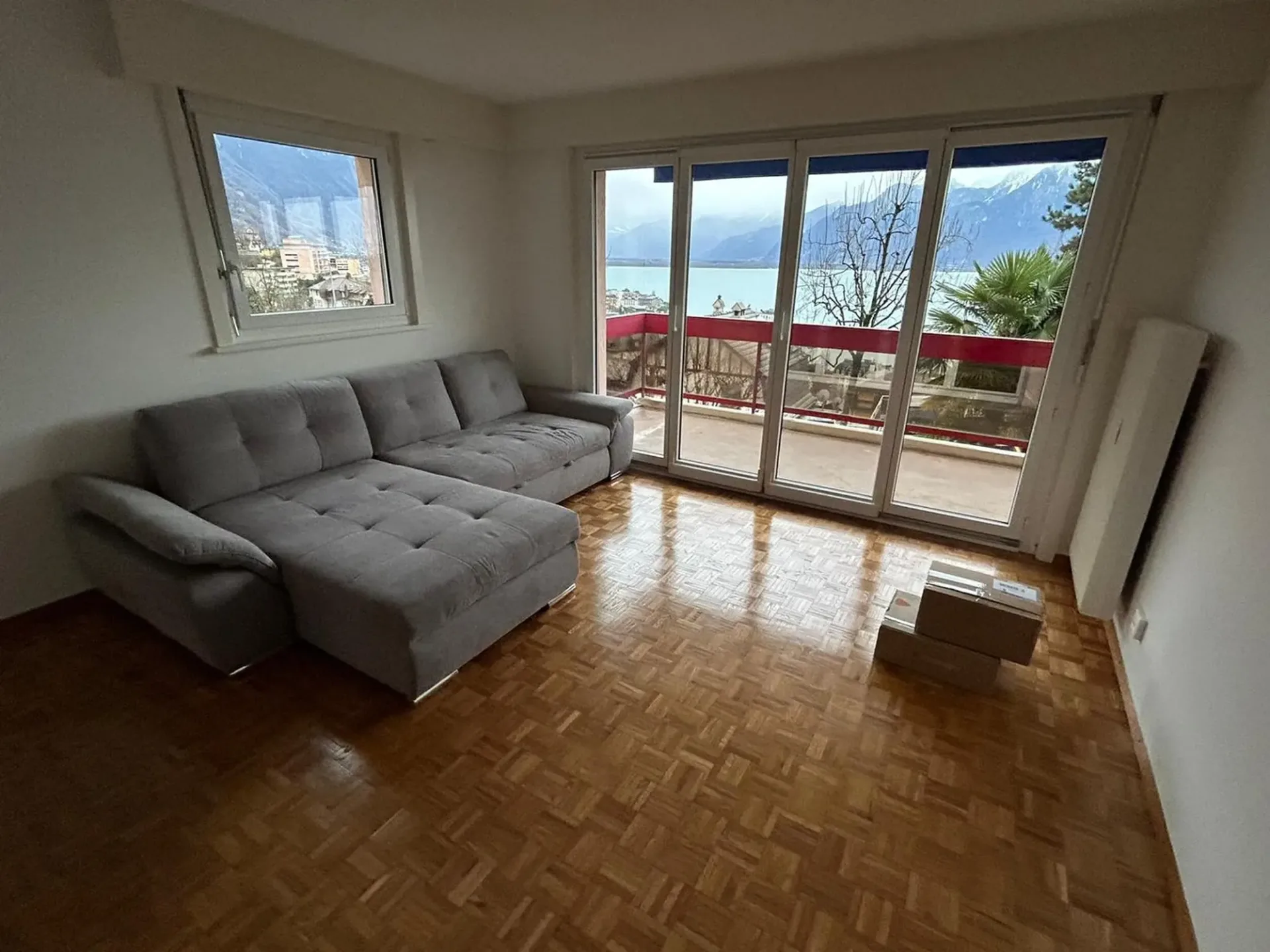 Schönes Apartment mit 2 Zimmern und Seeblick