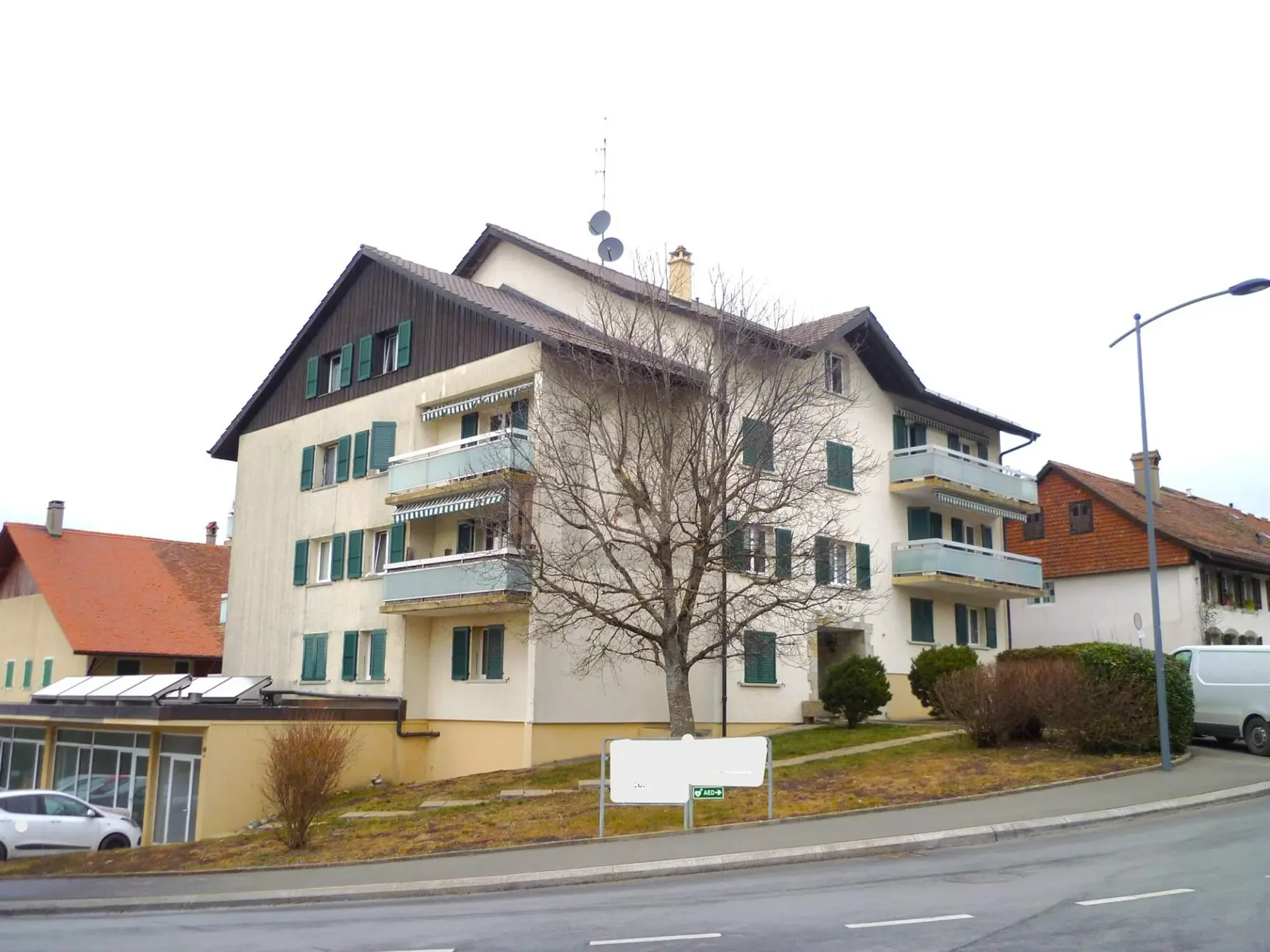 4 LOTS VERMIETET, SOFORTIGE RENDITE !