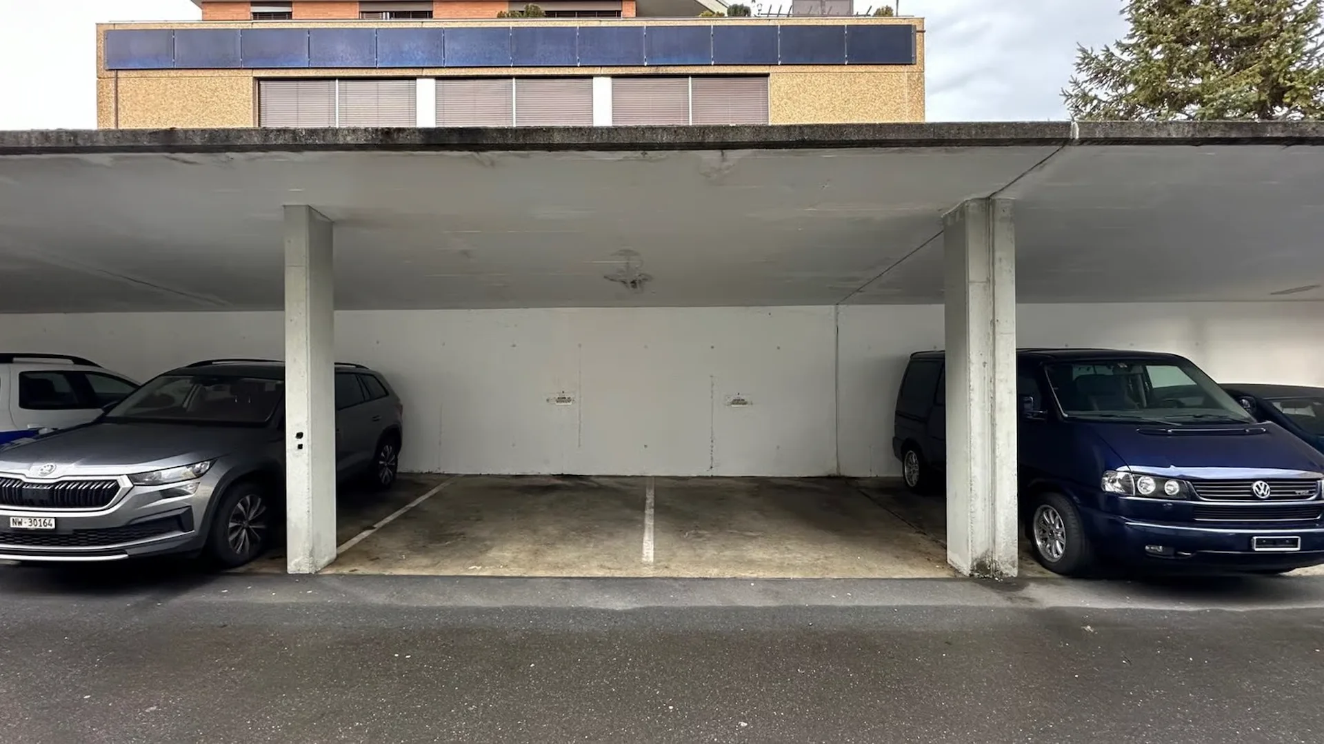 Gedeckte Unterstände in Stans zu vermieten