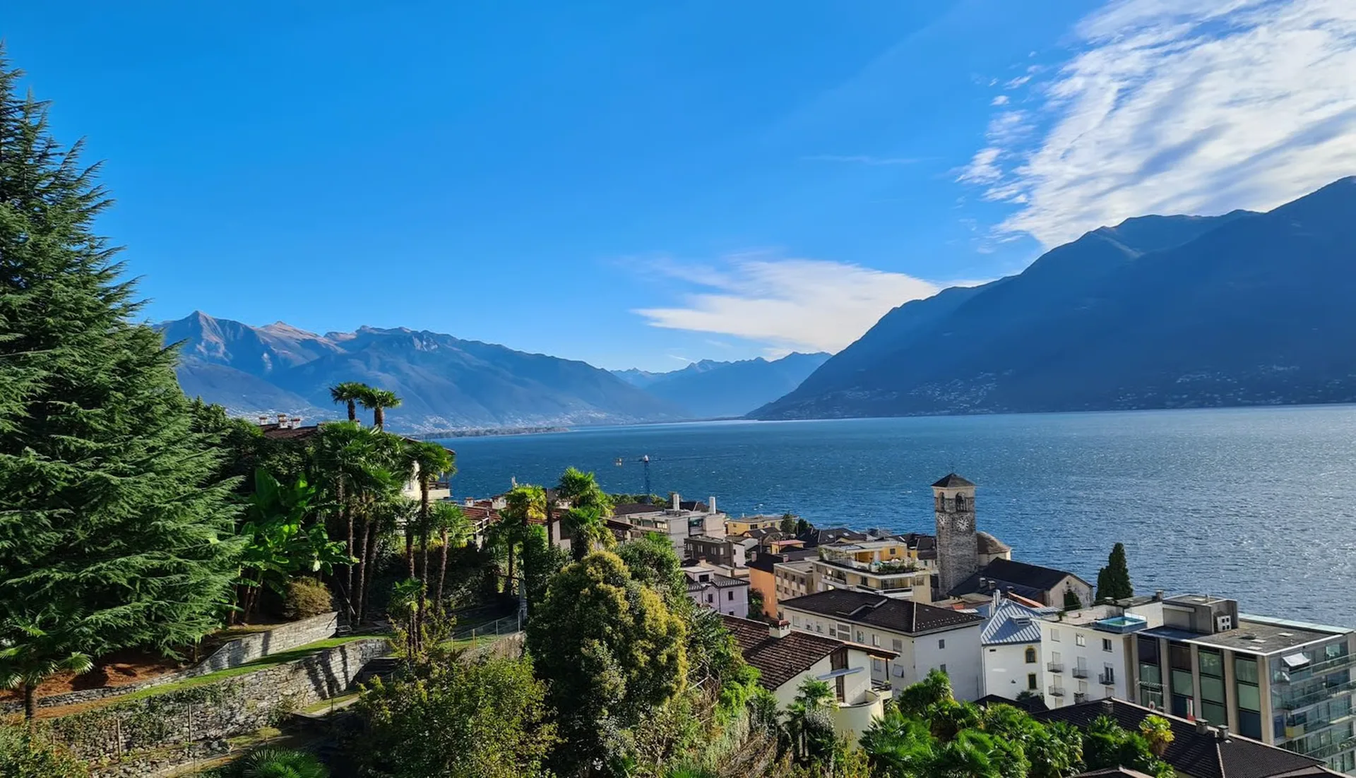 DOLCE VITA & LAGO in Brissago: Besondere 2-Zimmer-Wohnung mit atemberaubendem Seeblick